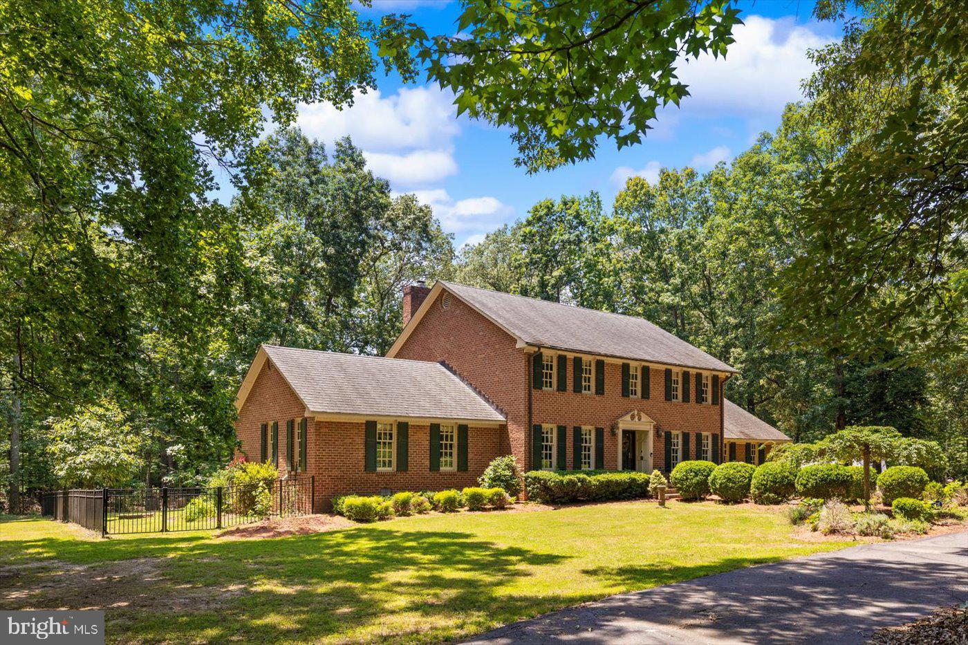 100 W RIVER BEND RD, FREDERICKSBURG, Virginia 22407, 5 Bedrooms Bedrooms, ,3 BathroomsBathrooms,Residential,For sale,100 W RIVER BEND RD,VASP2034214 MLS # VASP2034214