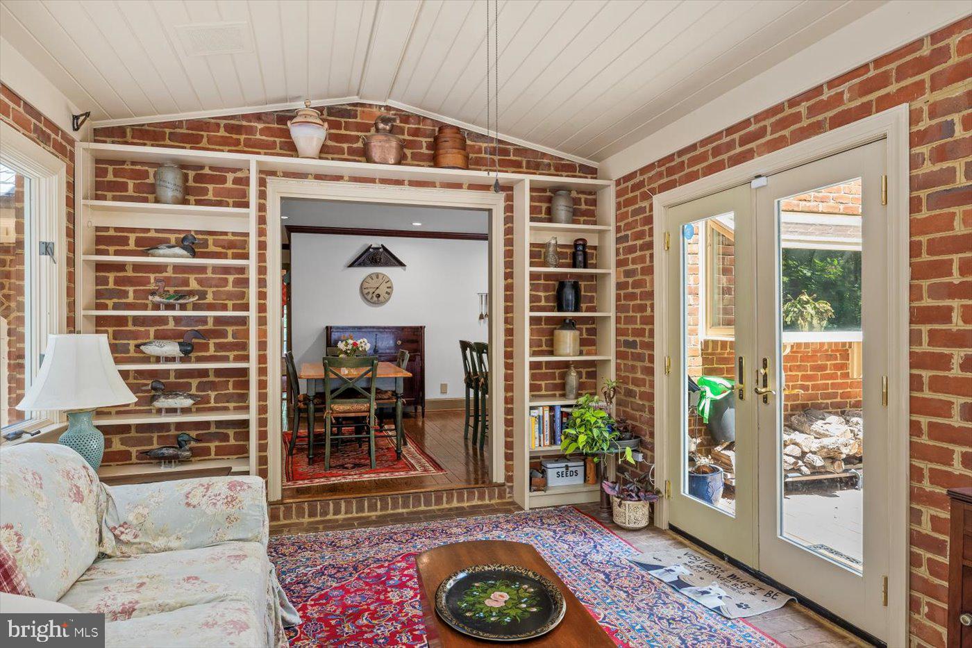 100 W RIVER BEND RD, FREDERICKSBURG, Virginia 22407, 5 Bedrooms Bedrooms, ,3 BathroomsBathrooms,Residential,For sale,100 W RIVER BEND RD,VASP2034214 MLS # VASP2034214