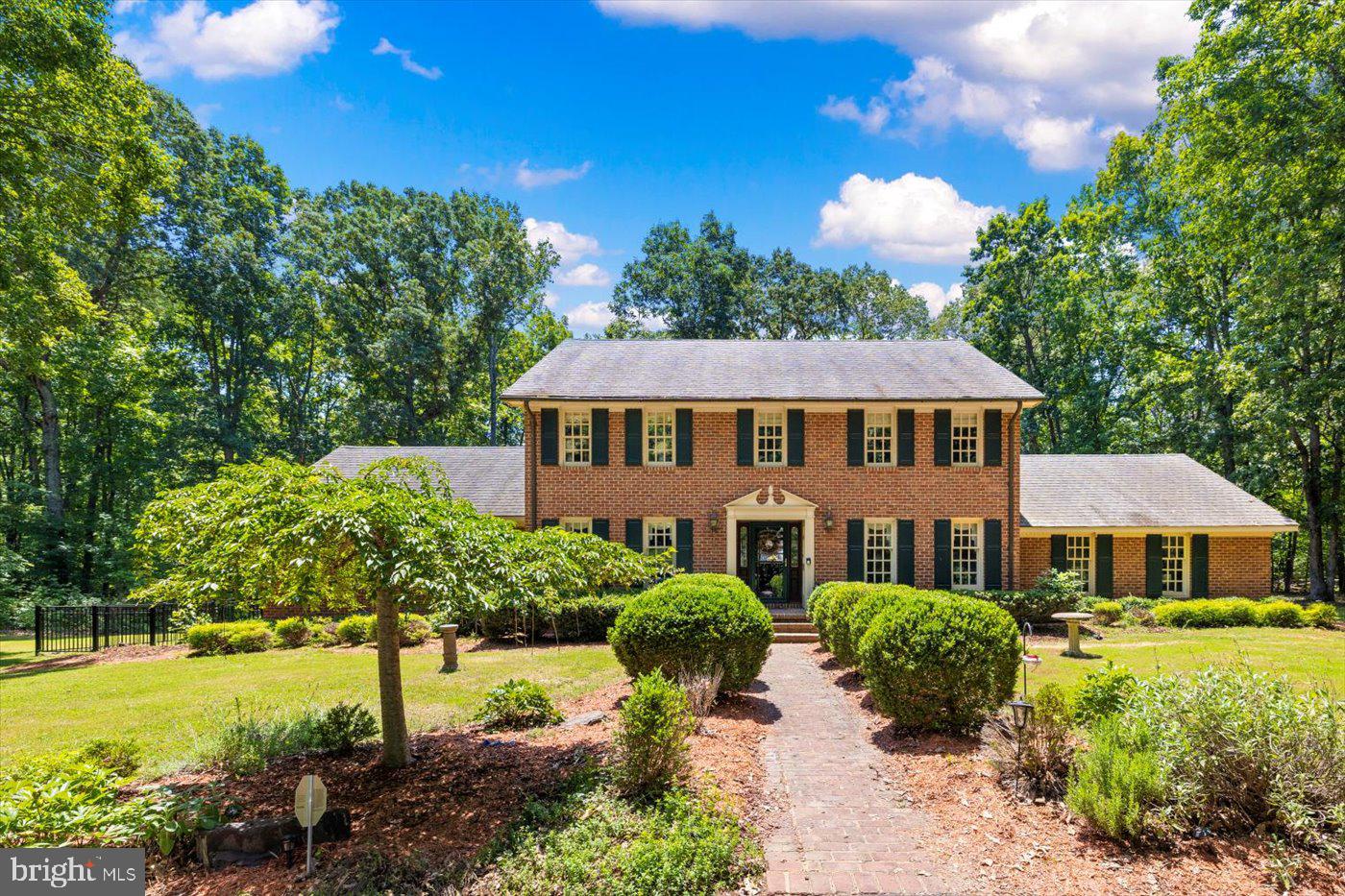100 W RIVER BEND RD, FREDERICKSBURG, Virginia 22407, 5 Bedrooms Bedrooms, ,3 BathroomsBathrooms,Residential,For sale,100 W RIVER BEND RD,VASP2034214 MLS # VASP2034214