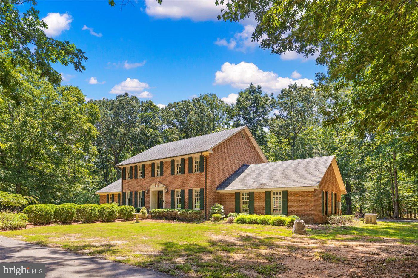 100 W RIVER BEND RD, FREDERICKSBURG, Virginia 22407, 5 Bedrooms Bedrooms, ,3 BathroomsBathrooms,Residential,For sale,100 W RIVER BEND RD,VASP2034214 MLS # VASP2034214