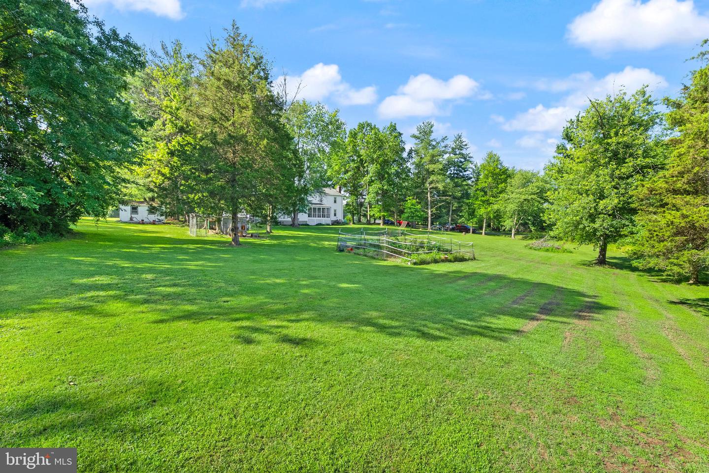 3984 DUMFRIES RD, CATLETT, Virginia 20119, 3 Bedrooms Bedrooms, ,2 BathroomsBathrooms,Residential,For sale,3984 DUMFRIES RD,VAFQ2017196 MLS # VAFQ2017196