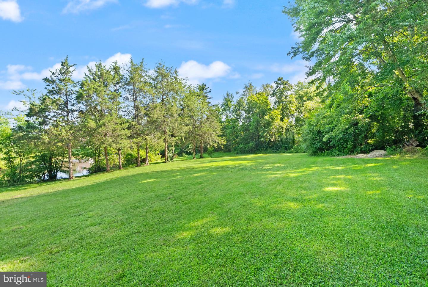 3984 DUMFRIES RD, CATLETT, Virginia 20119, 3 Bedrooms Bedrooms, ,2 BathroomsBathrooms,Residential,For sale,3984 DUMFRIES RD,VAFQ2017196 MLS # VAFQ2017196