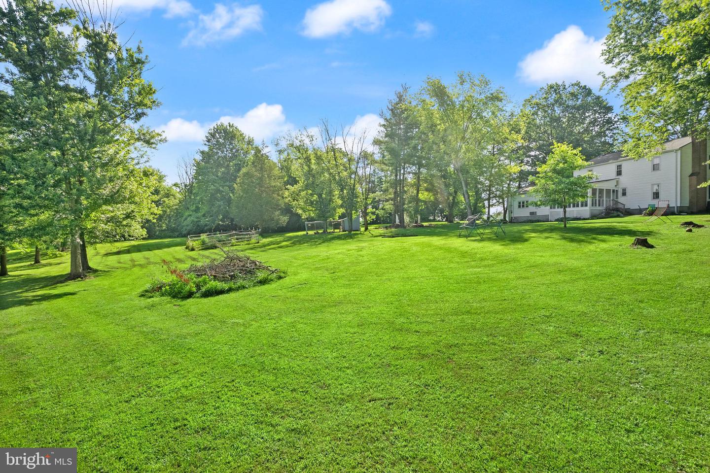 3984 DUMFRIES RD, CATLETT, Virginia 20119, 3 Bedrooms Bedrooms, ,2 BathroomsBathrooms,Residential,For sale,3984 DUMFRIES RD,VAFQ2017196 MLS # VAFQ2017196