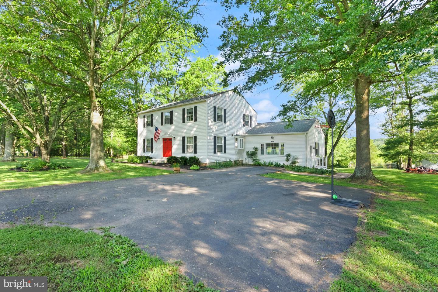 3984 DUMFRIES RD, CATLETT, Virginia 20119, 3 Bedrooms Bedrooms, ,2 BathroomsBathrooms,Residential,For sale,3984 DUMFRIES RD,VAFQ2017196 MLS # VAFQ2017196