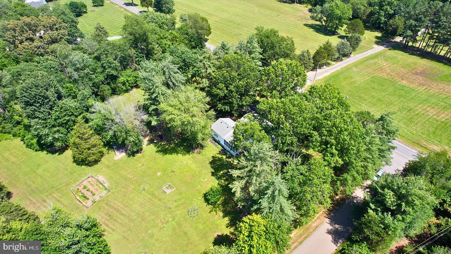 3984 DUMFRIES RD, CATLETT, Virginia 20119, 3 Bedrooms Bedrooms, ,2 BathroomsBathrooms,Residential,For sale,3984 DUMFRIES RD,VAFQ2017196 MLS # VAFQ2017196