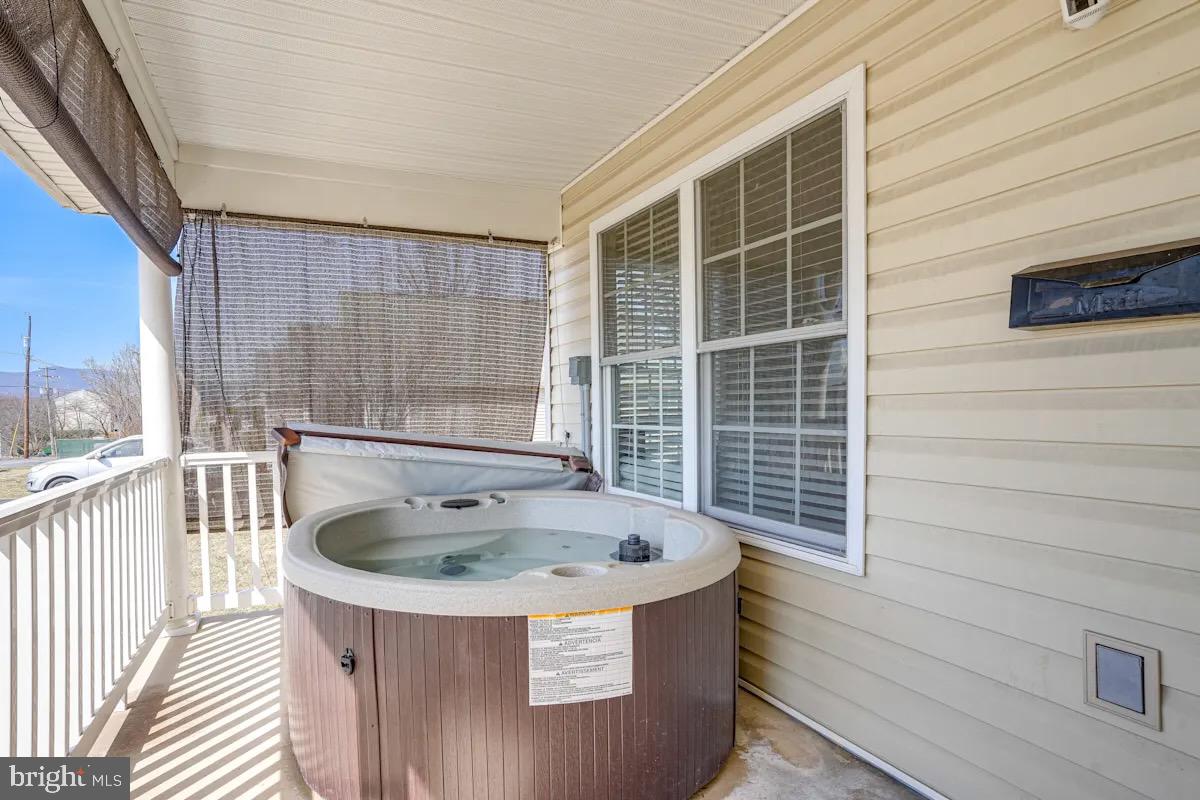 4 BRUMBACK AVE, LURAY, Virginia 22835, 3 Bedrooms Bedrooms, ,2 BathroomsBathrooms,Residential,For sale,4 BRUMBACK AVE,VAPA2005084 MLS # VAPA2005084