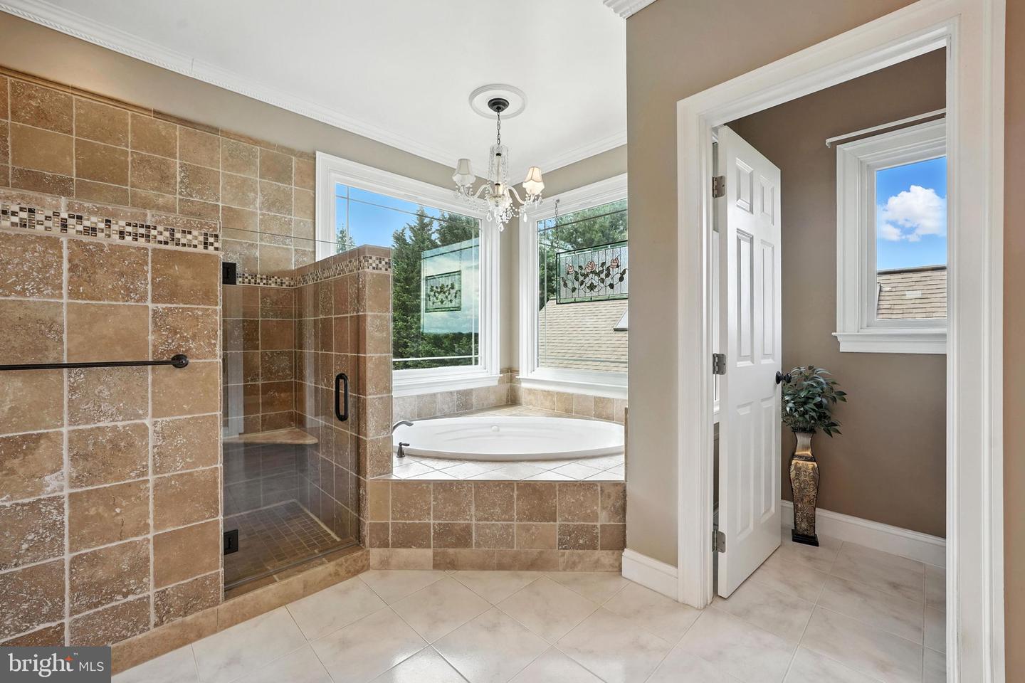 34844 APPLE PRIDE CT, ROUND HILL, Virginia 20141, 5 Bedrooms Bedrooms, ,4 BathroomsBathrooms,Residential,For sale,34844 APPLE PRIDE CT,VALO2100626 MLS # VALO2100626