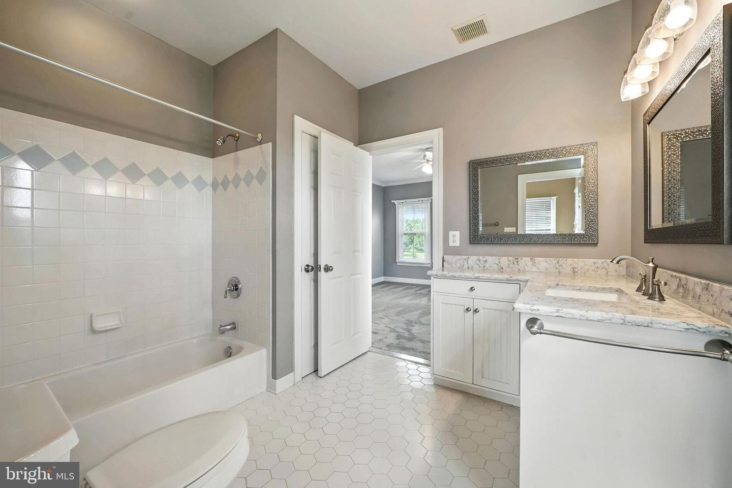 34844 APPLE PRIDE CT, ROUND HILL, Virginia 20141, 5 Bedrooms Bedrooms, ,4 BathroomsBathrooms,Residential,For sale,34844 APPLE PRIDE CT,VALO2100626 MLS # VALO2100626