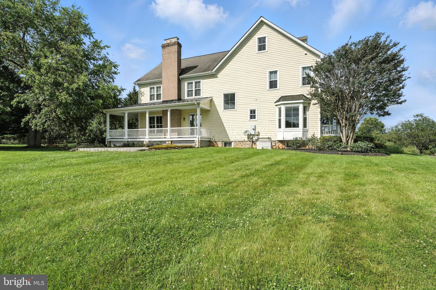 34844 APPLE PRIDE CT, ROUND HILL, Virginia 20141, 5 Bedrooms Bedrooms, ,4 BathroomsBathrooms,Residential,For sale,34844 APPLE PRIDE CT,VALO2100626 MLS # VALO2100626