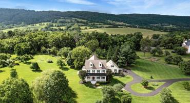 34844 APPLE PRIDE CT, ROUND HILL, Virginia 20141, 5 Bedrooms Bedrooms, ,4 BathroomsBathrooms,Residential,For sale,34844 APPLE PRIDE CT,VALO2100626 MLS # VALO2100626