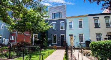 1427 K ST SE, WASHINGTON, District Of Columbia 20003, 4 Bedrooms Bedrooms, ,3 BathroomsBathrooms,Residential,For sale,1427 K ST SE,DCDC2207896 MLS # DCDC2207896