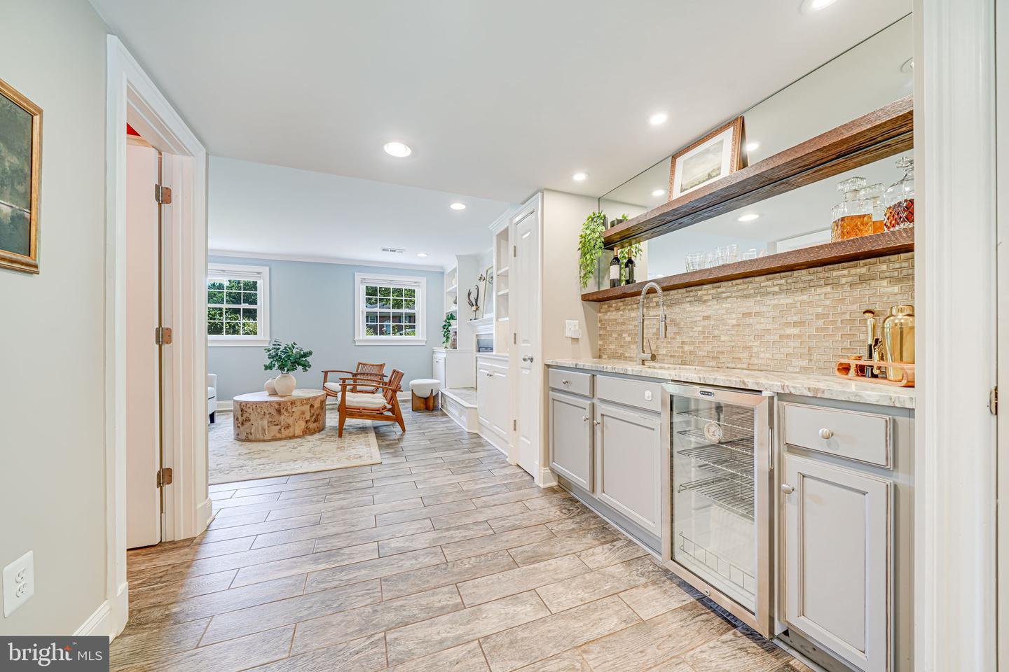 1930 FOXHALL RD, MCLEAN, Virginia 22101, 4 Bedrooms Bedrooms, ,2 BathroomsBathrooms,Residential,For sale,1930 FOXHALL RD,VAFX2252314 MLS # VAFX2252314