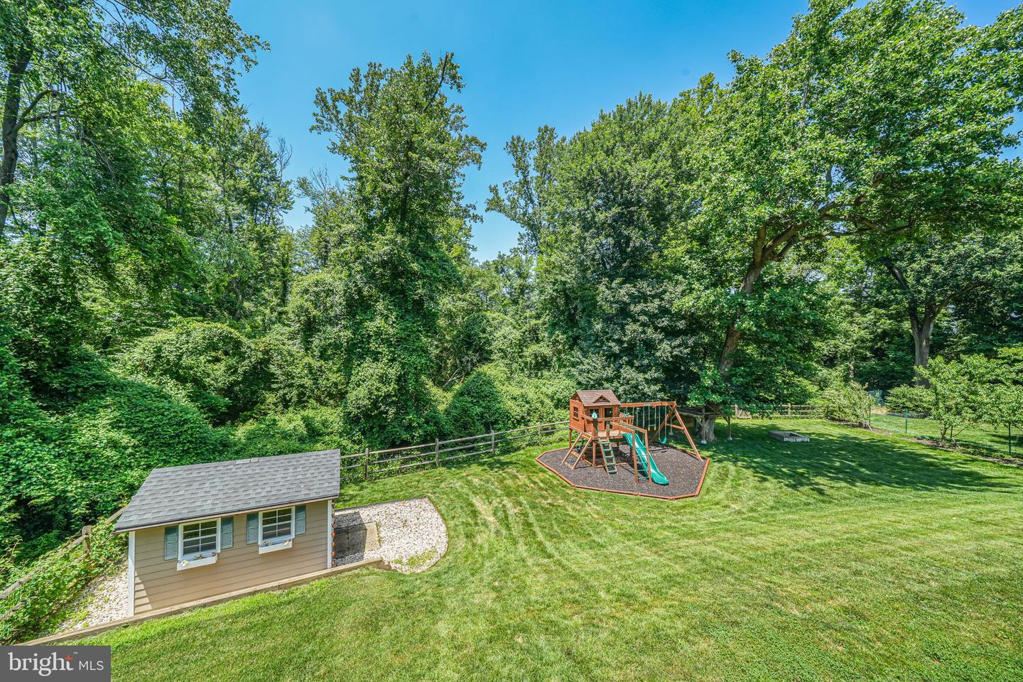 1930 FOXHALL RD, MCLEAN, Virginia 22101, 4 Bedrooms Bedrooms, ,2 BathroomsBathrooms,Residential,For sale,1930 FOXHALL RD,VAFX2252314 MLS # VAFX2252314