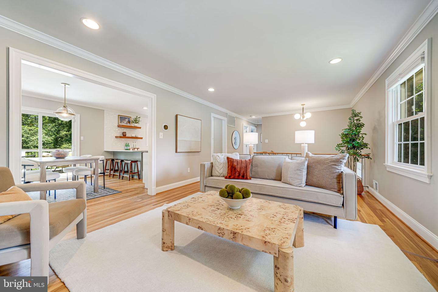 1930 FOXHALL RD, MCLEAN, Virginia 22101, 4 Bedrooms Bedrooms, ,2 BathroomsBathrooms,Residential,For sale,1930 FOXHALL RD,VAFX2252314 MLS # VAFX2252314