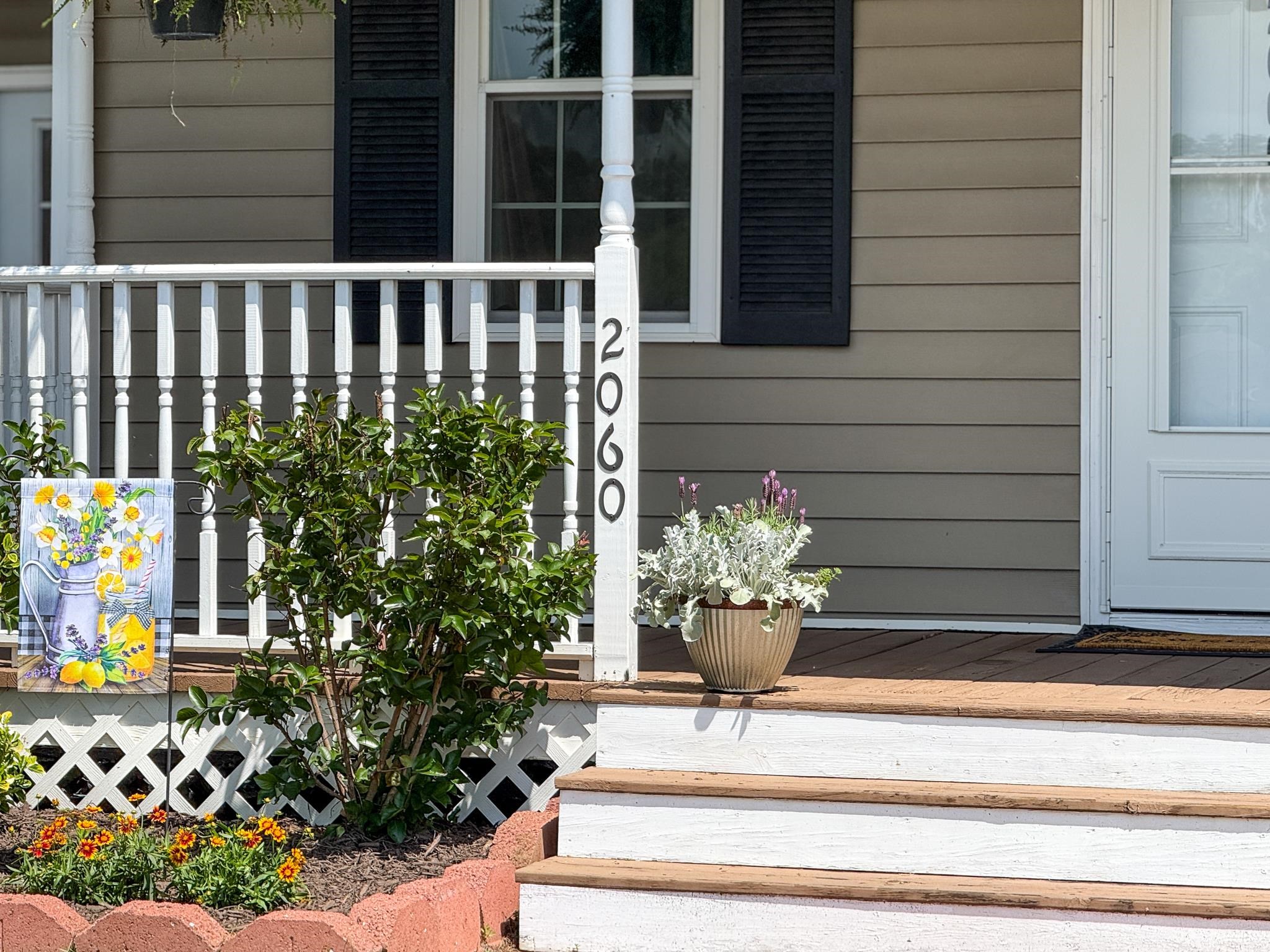 2060 RICE AVE, WAYNESBORO, Virginia 22980, 2 Bedrooms Bedrooms, ,2 BathroomsBathrooms,Residential,2060 RICE AVE,665638 MLS # 665638