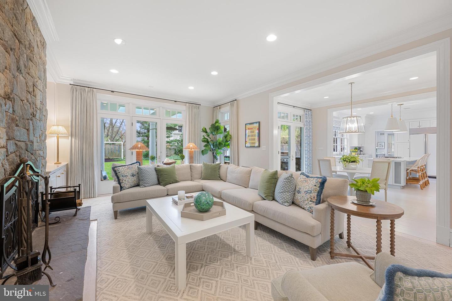 2950 CHAIN BRIDGE RD NW, WASHINGTON, District Of Columbia 20016, 6 Bedrooms Bedrooms, ,7 BathroomsBathrooms,Residential,For sale,2950 CHAIN BRIDGE RD NW,DCDC2208120 MLS # DCDC2208120