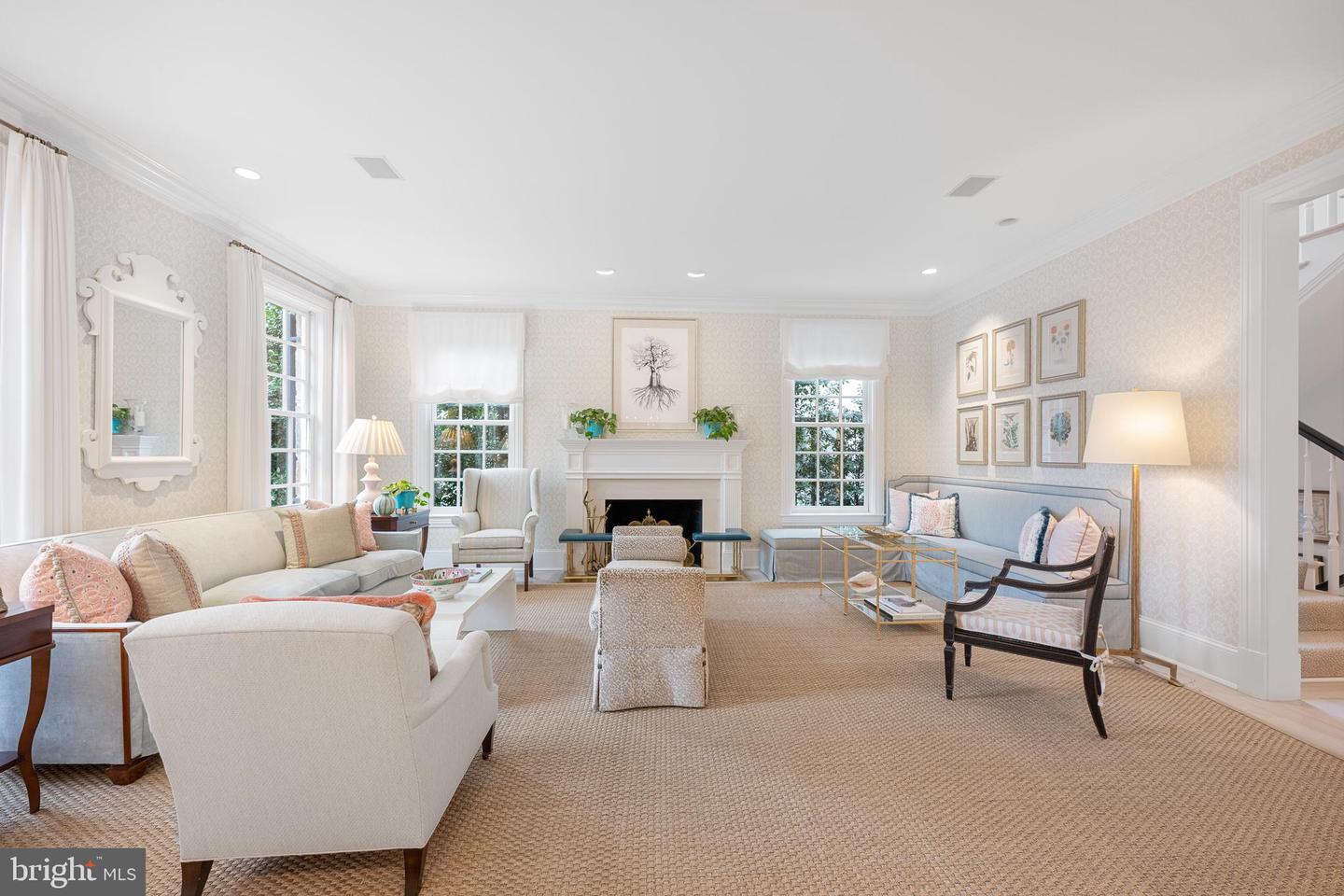 2950 CHAIN BRIDGE RD NW, WASHINGTON, District Of Columbia 20016, 6 Bedrooms Bedrooms, ,7 BathroomsBathrooms,Residential,For sale,2950 CHAIN BRIDGE RD NW,DCDC2208120 MLS # DCDC2208120