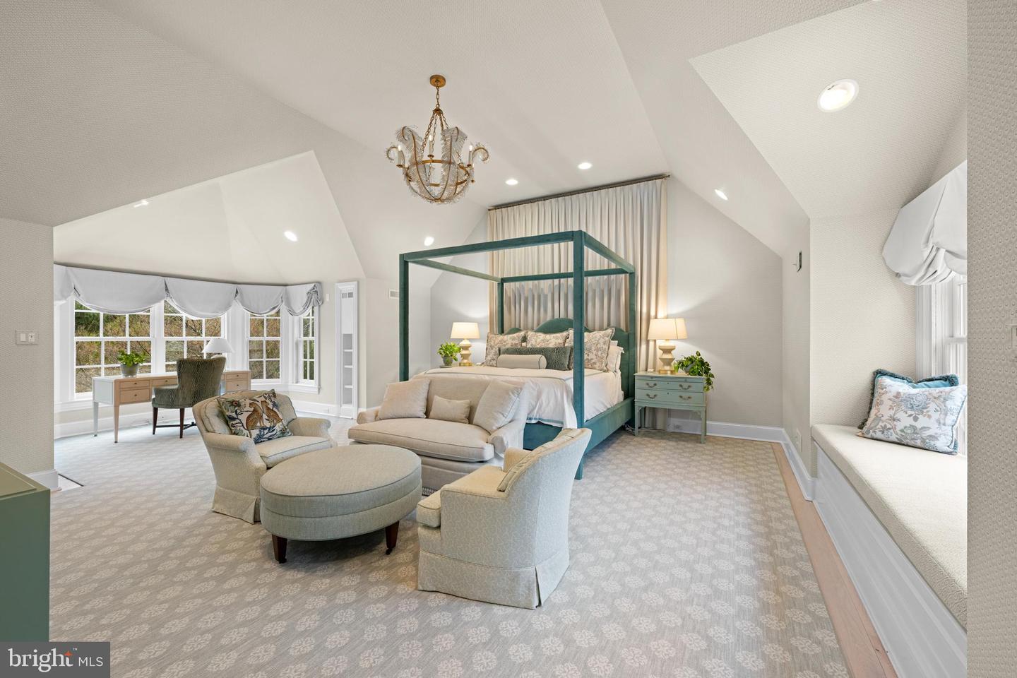 2950 CHAIN BRIDGE RD NW, WASHINGTON, District Of Columbia 20016, 6 Bedrooms Bedrooms, ,7 BathroomsBathrooms,Residential,For sale,2950 CHAIN BRIDGE RD NW,DCDC2208120 MLS # DCDC2208120