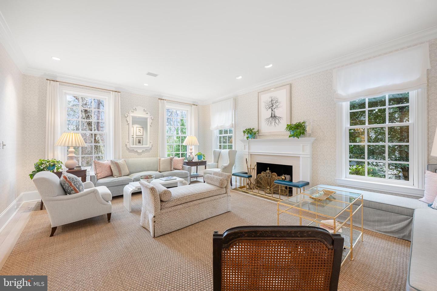 2950 CHAIN BRIDGE RD NW, WASHINGTON, District Of Columbia 20016, 6 Bedrooms Bedrooms, ,7 BathroomsBathrooms,Residential,For sale,2950 CHAIN BRIDGE RD NW,DCDC2208120 MLS # DCDC2208120