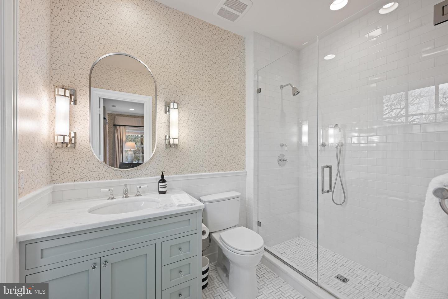 2950 CHAIN BRIDGE RD NW, WASHINGTON, District Of Columbia 20016, 6 Bedrooms Bedrooms, ,7 BathroomsBathrooms,Residential,For sale,2950 CHAIN BRIDGE RD NW,DCDC2208120 MLS # DCDC2208120