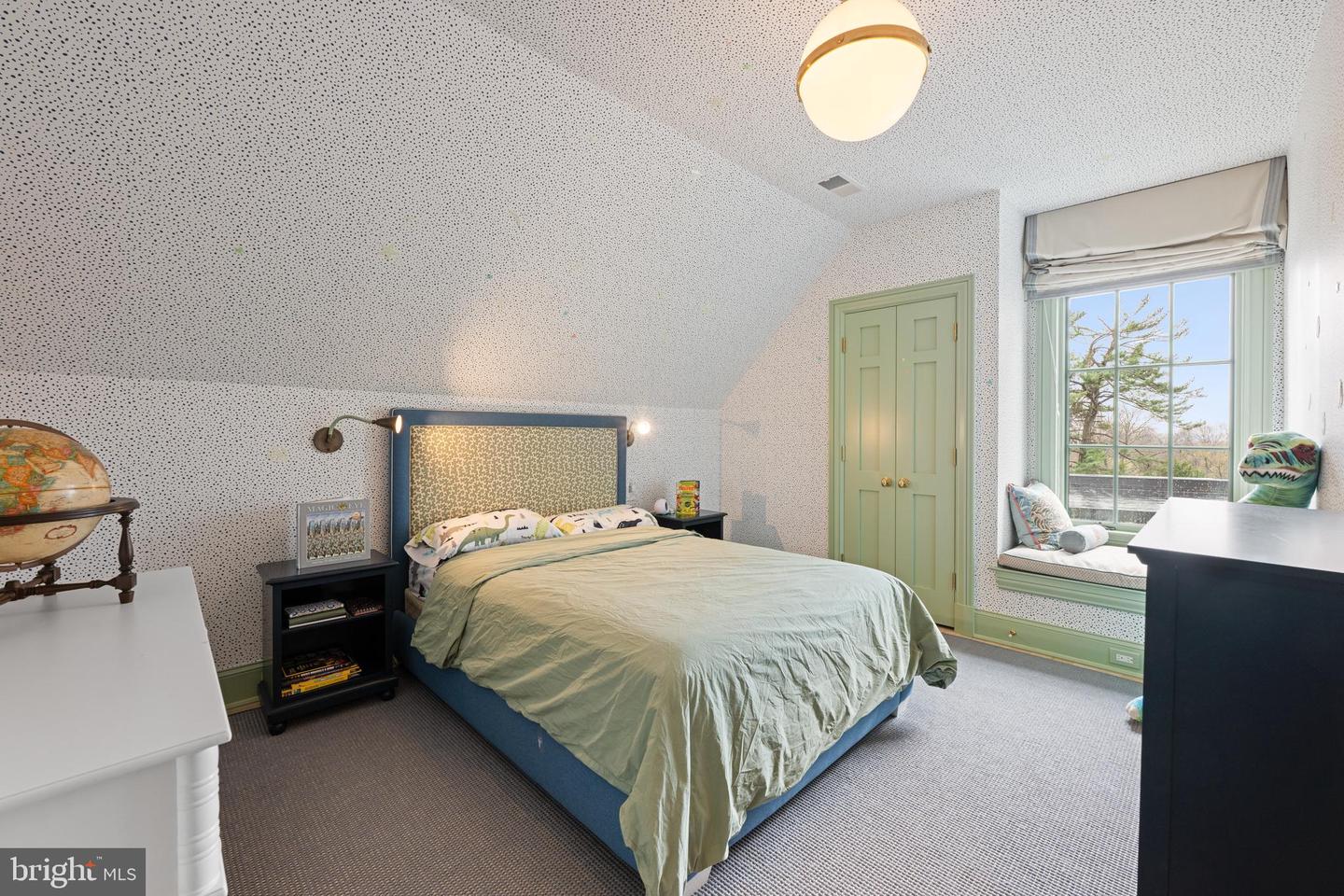 2950 CHAIN BRIDGE RD NW, WASHINGTON, District Of Columbia 20016, 6 Bedrooms Bedrooms, ,7 BathroomsBathrooms,Residential,For sale,2950 CHAIN BRIDGE RD NW,DCDC2208120 MLS # DCDC2208120