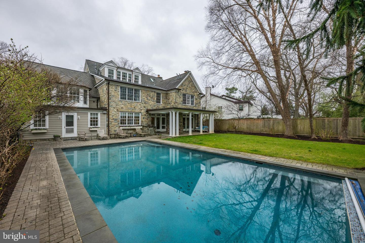 2950 CHAIN BRIDGE RD NW, WASHINGTON, District Of Columbia 20016, 6 Bedrooms Bedrooms, ,7 BathroomsBathrooms,Residential,For sale,2950 CHAIN BRIDGE RD NW,DCDC2208120 MLS # DCDC2208120