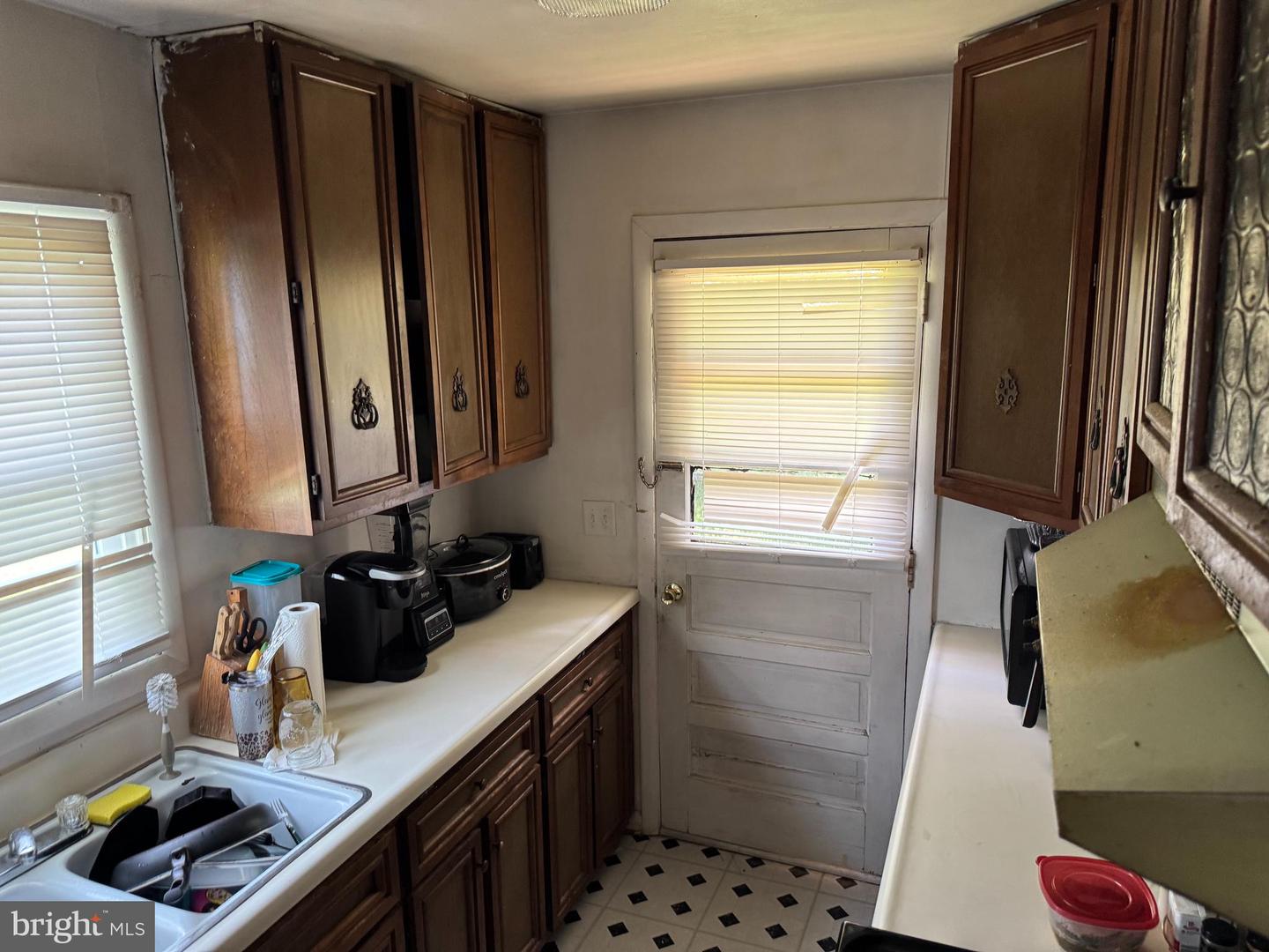 404 NEWELL ST, FREDERICKSBURG, Virginia 22401, 3 Bedrooms Bedrooms, ,1 BathroomBathrooms,Residential,For sale,404 NEWELL ST,VAFB2008512 MLS # VAFB2008512