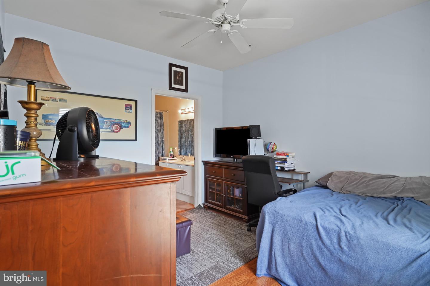 4551 STRUTFIELD LN #4315, ALEXANDRIA, Virginia 22311, 2 Bedrooms Bedrooms, ,2 BathroomsBathrooms,Residential,For sale,4551 STRUTFIELD LN #4315,VAAX2047002 MLS # VAAX2047002