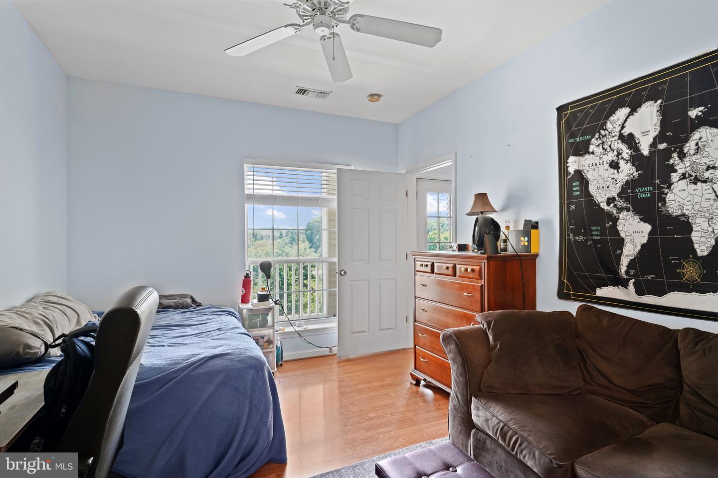 4551 STRUTFIELD LN #4315, ALEXANDRIA, Virginia 22311, 2 Bedrooms Bedrooms, ,2 BathroomsBathrooms,Residential,For sale,4551 STRUTFIELD LN #4315,VAAX2047002 MLS # VAAX2047002