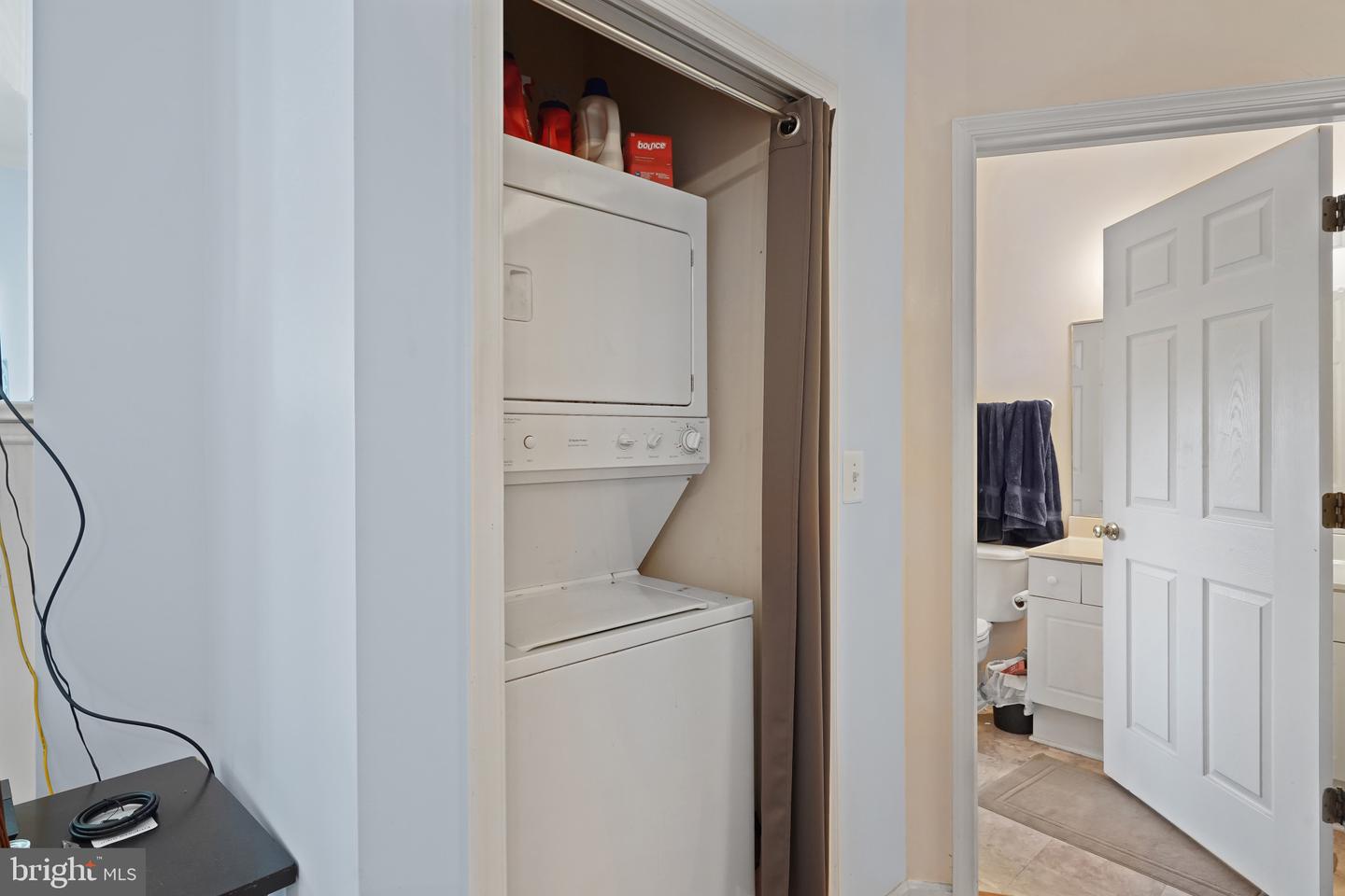 4551 STRUTFIELD LN #4315, ALEXANDRIA, Virginia 22311, 2 Bedrooms Bedrooms, ,2 BathroomsBathrooms,Residential,For sale,4551 STRUTFIELD LN #4315,VAAX2047002 MLS # VAAX2047002