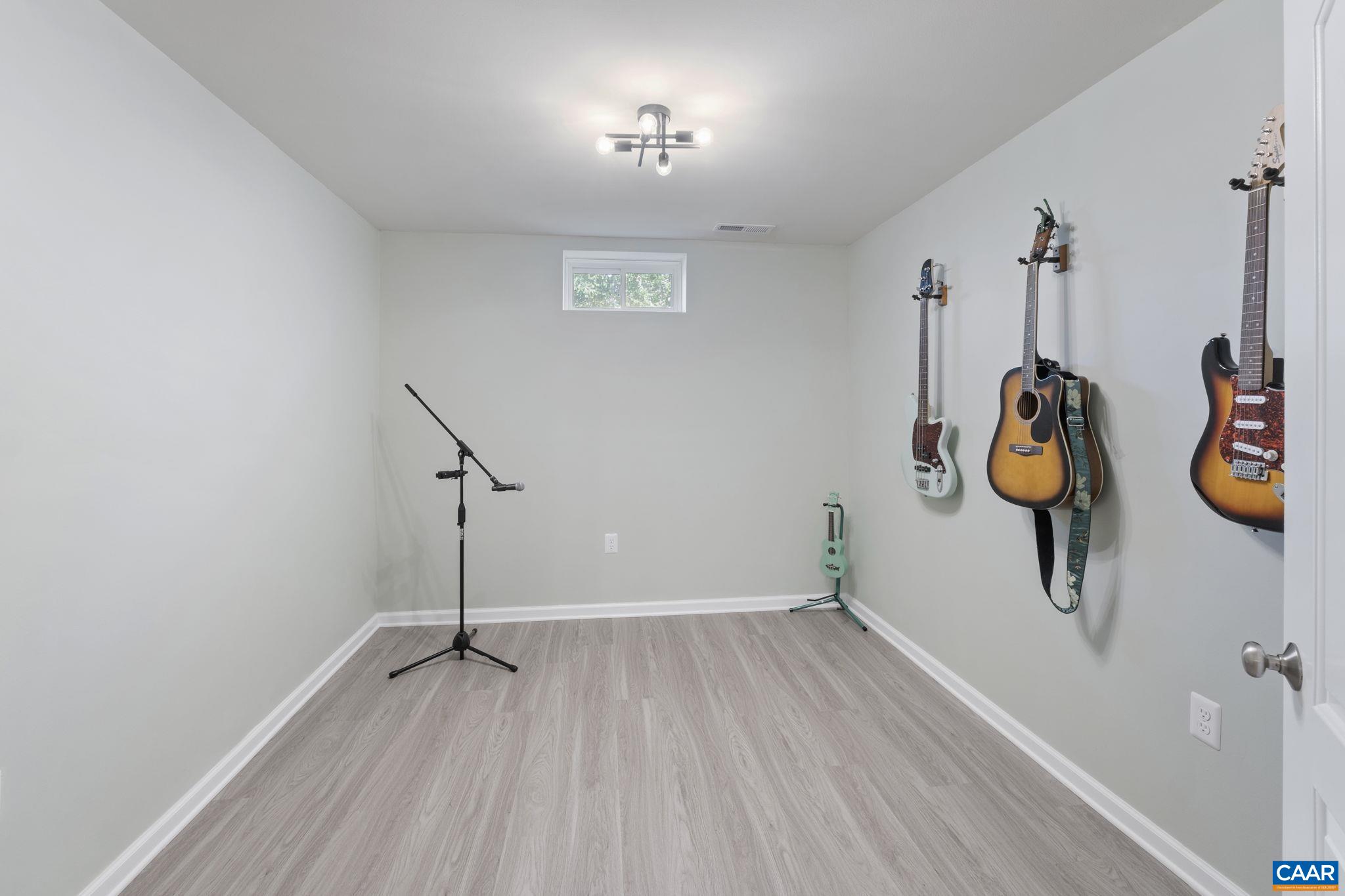 130 CHERRYWOOD CT, ZION CROSSROADS, Virginia 22942, 4 Bedrooms Bedrooms, ,3 BathroomsBathrooms,Residential,130 CHERRYWOOD CT,665710 MLS # 665710