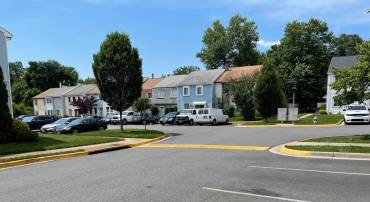 1020 QUEENS CT, HERNDON, Virginia 20170, 3 Bedrooms Bedrooms, ,2 BathroomsBathrooms,Residential,For sale,1020 QUEENS CT,VAFX2252388 MLS # VAFX2252388