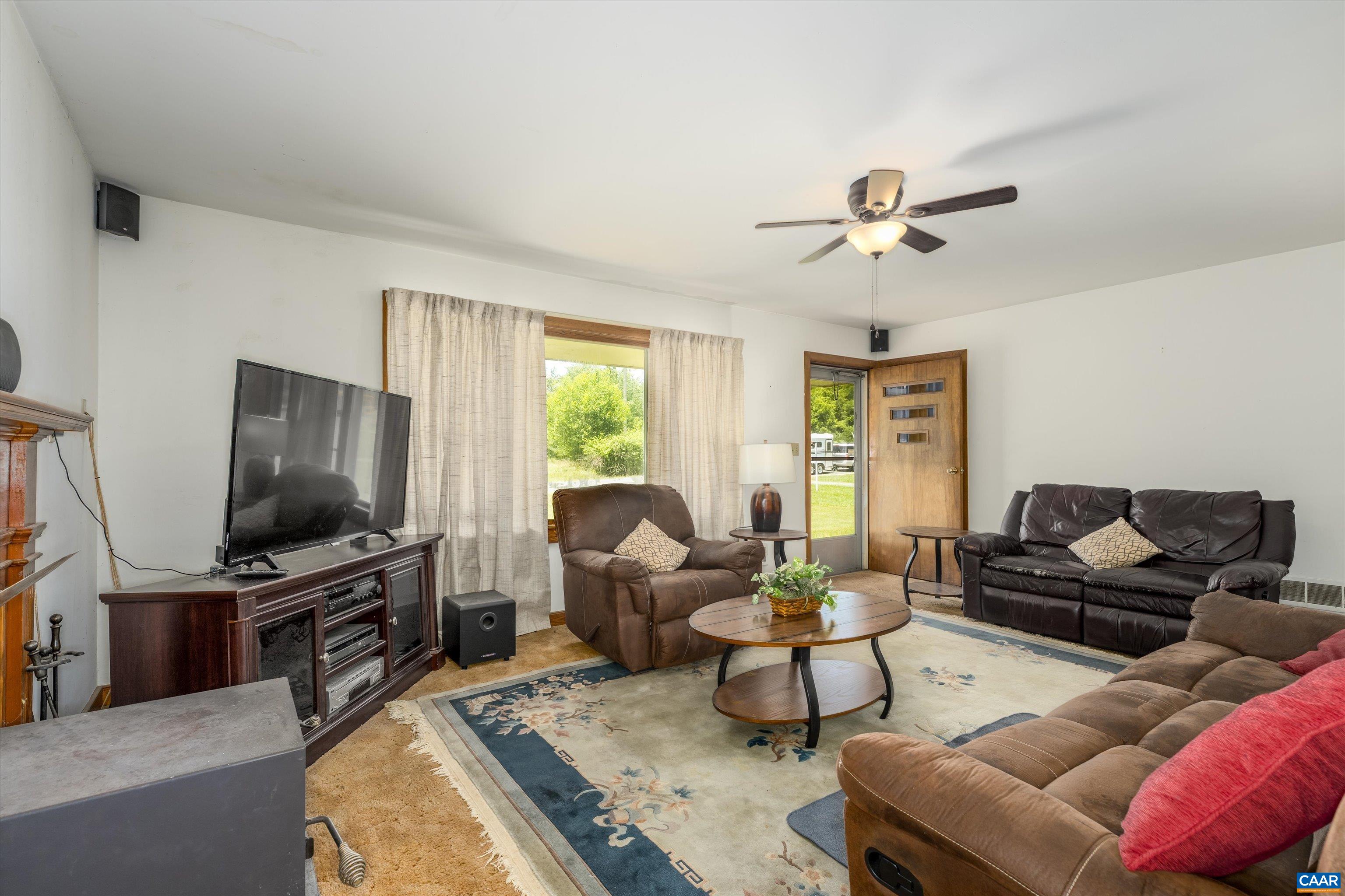 3035 SCOTTSVILLE RD, CHARLOTTESVILLE, Virginia 22902, 2 Bedrooms Bedrooms, ,2 BathroomsBathrooms,Residential,3035 SCOTTSVILLE RD,666050 MLS # 666050