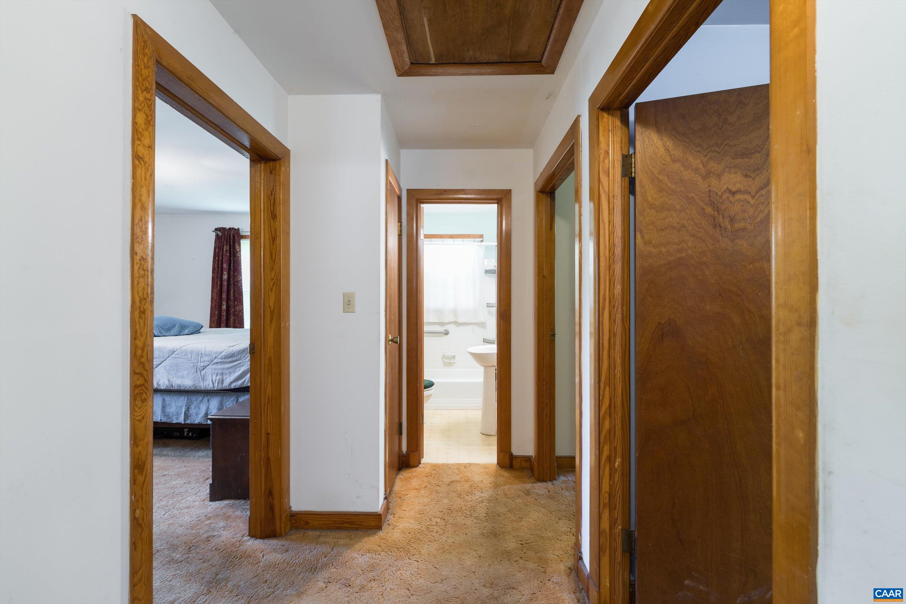 3035 SCOTTSVILLE RD, CHARLOTTESVILLE, Virginia 22902, 2 Bedrooms Bedrooms, ,2 BathroomsBathrooms,Residential,3035 SCOTTSVILLE RD,666050 MLS # 666050