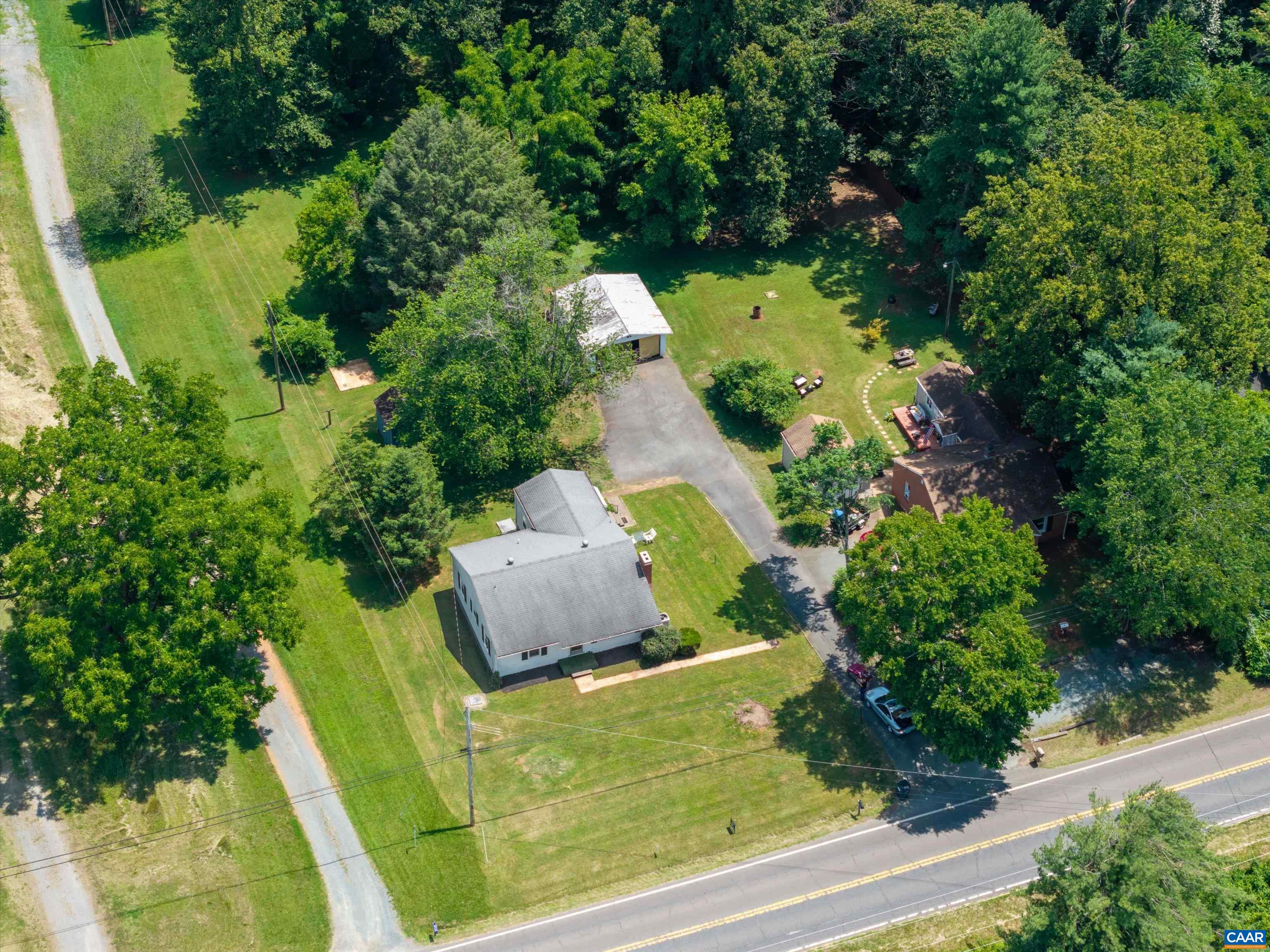 3035 SCOTTSVILLE RD, CHARLOTTESVILLE, Virginia 22902, 2 Bedrooms Bedrooms, ,2 BathroomsBathrooms,Residential,3035 SCOTTSVILLE RD,666050 MLS # 666050