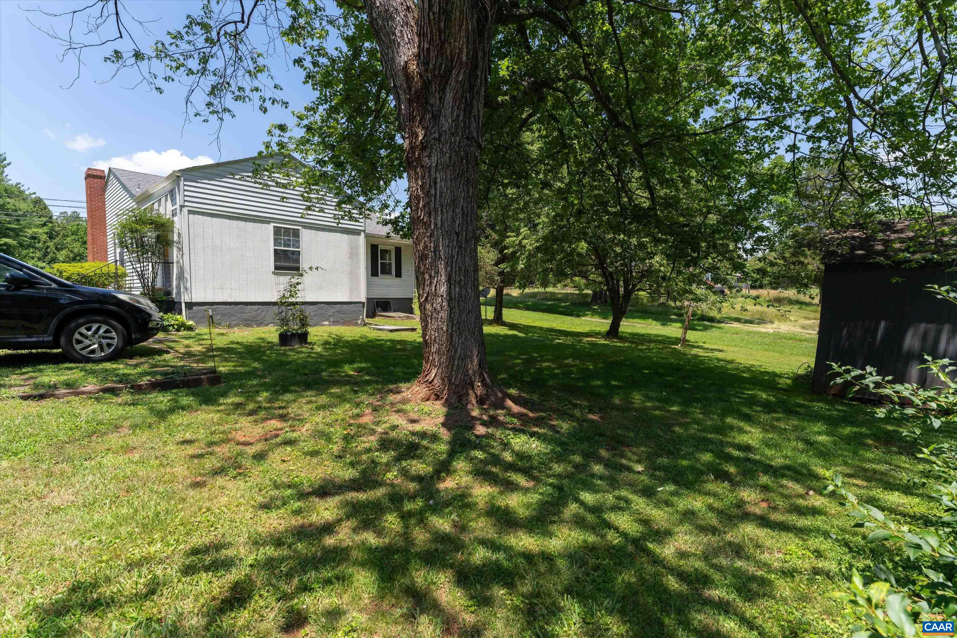 3035 SCOTTSVILLE RD, CHARLOTTESVILLE, Virginia 22902, 2 Bedrooms Bedrooms, ,2 BathroomsBathrooms,Residential,3035 SCOTTSVILLE RD,666050 MLS # 666050