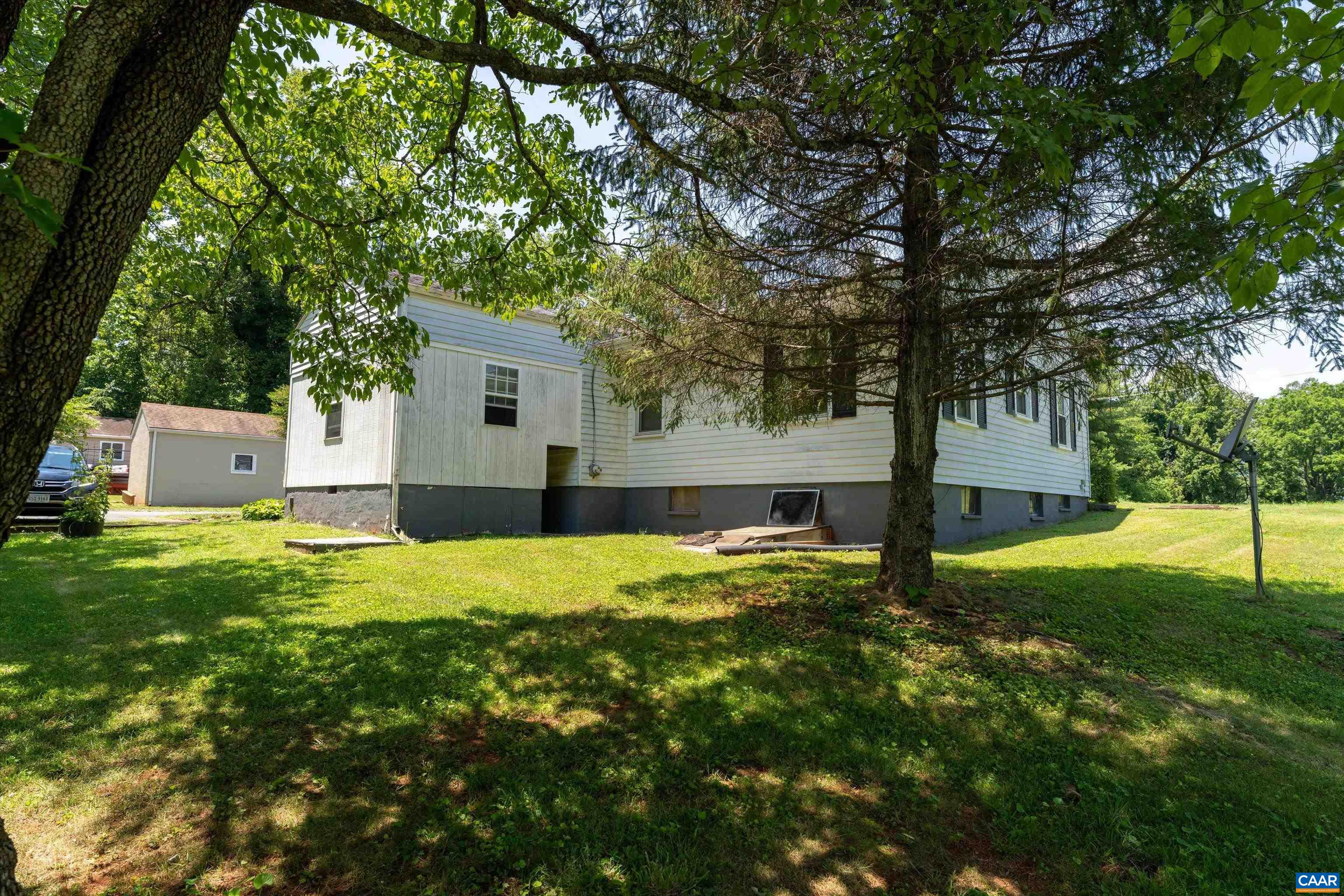 3035 SCOTTSVILLE RD, CHARLOTTESVILLE, Virginia 22902, 2 Bedrooms Bedrooms, ,2 BathroomsBathrooms,Residential,3035 SCOTTSVILLE RD,666050 MLS # 666050