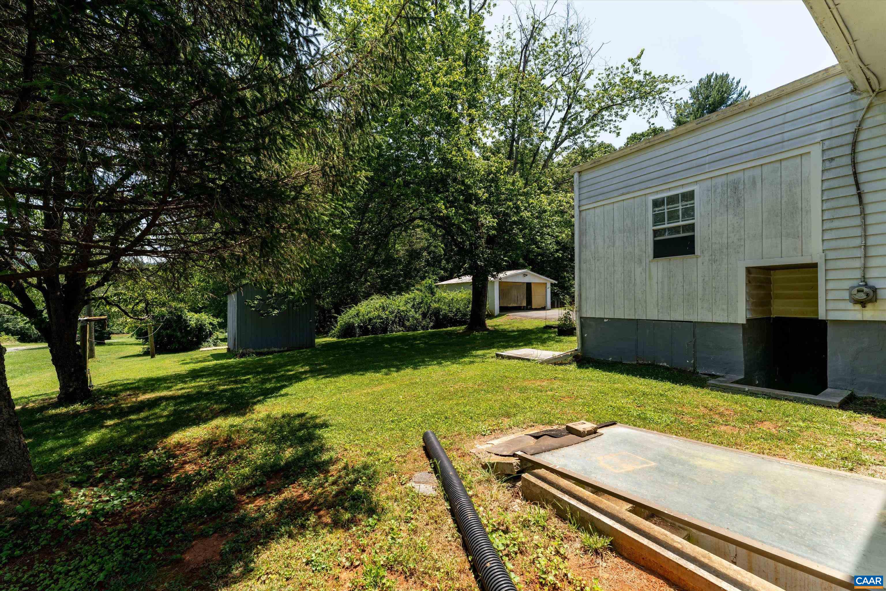 3035 SCOTTSVILLE RD, CHARLOTTESVILLE, Virginia 22902, 2 Bedrooms Bedrooms, ,2 BathroomsBathrooms,Residential,3035 SCOTTSVILLE RD,666050 MLS # 666050