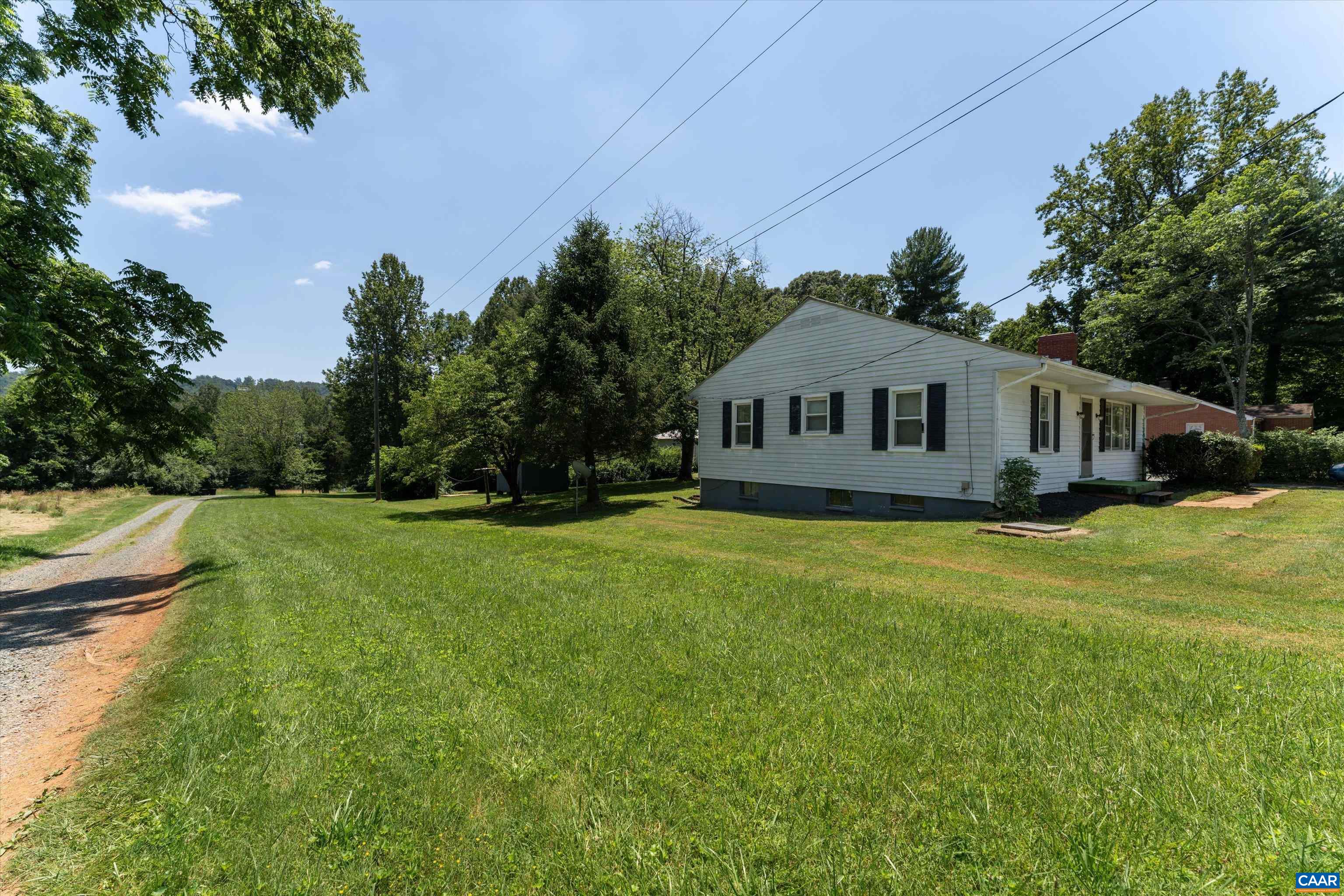 3035 SCOTTSVILLE RD, CHARLOTTESVILLE, Virginia 22902, 2 Bedrooms Bedrooms, ,2 BathroomsBathrooms,Residential,3035 SCOTTSVILLE RD,666050 MLS # 666050