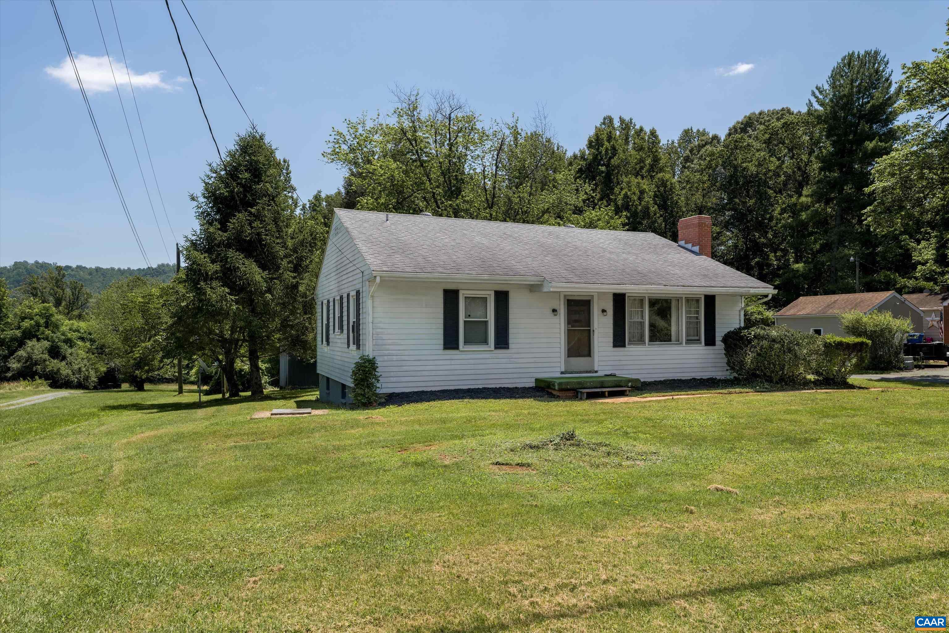 3035 SCOTTSVILLE RD, CHARLOTTESVILLE, Virginia 22902, 2 Bedrooms Bedrooms, ,2 BathroomsBathrooms,Residential,3035 SCOTTSVILLE RD,666050 MLS # 666050