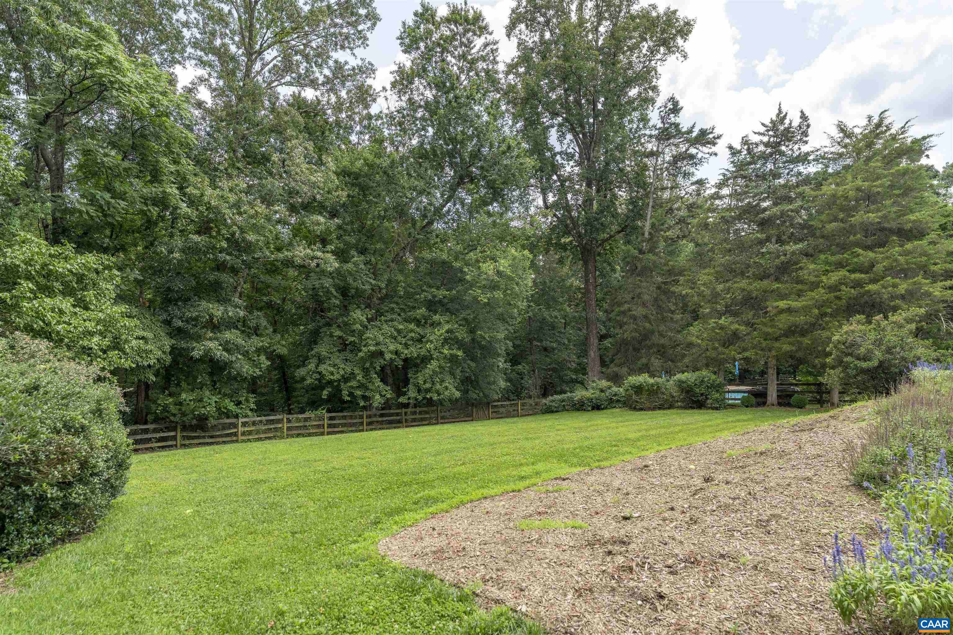 325 HERON LN, CHARLOTTESVILLE, Virginia 22903, 4 Bedrooms Bedrooms, ,2 BathroomsBathrooms,Residential,Updated Ivy 4 Bdrm w/ Pool,325 HERON LN,666112 MLS # 666112