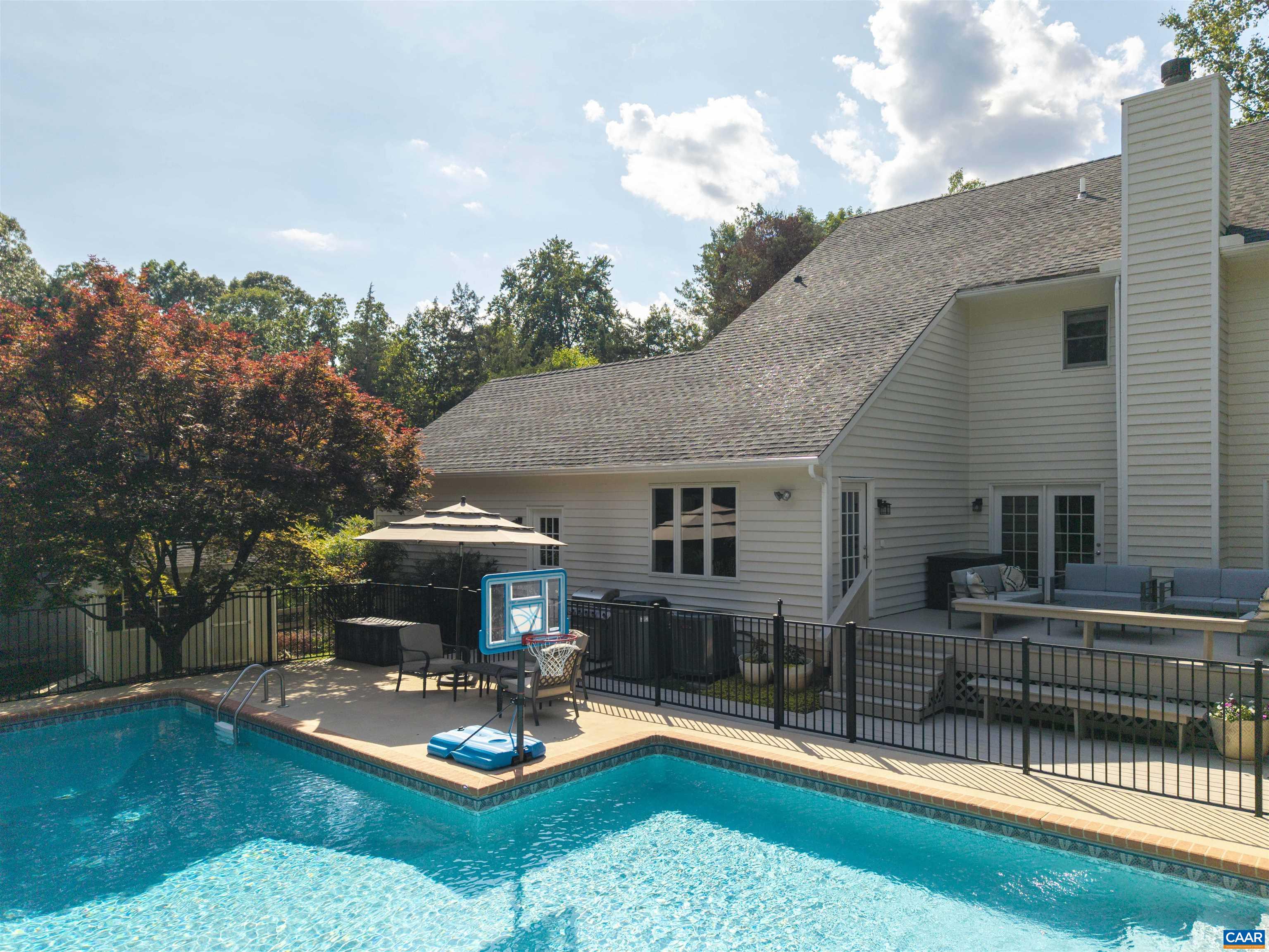 325 HERON LN, CHARLOTTESVILLE, Virginia 22903, 4 Bedrooms Bedrooms, ,2 BathroomsBathrooms,Residential,Updated Ivy 4 Bdrm w/ Pool,325 HERON LN,666112 MLS # 666112
