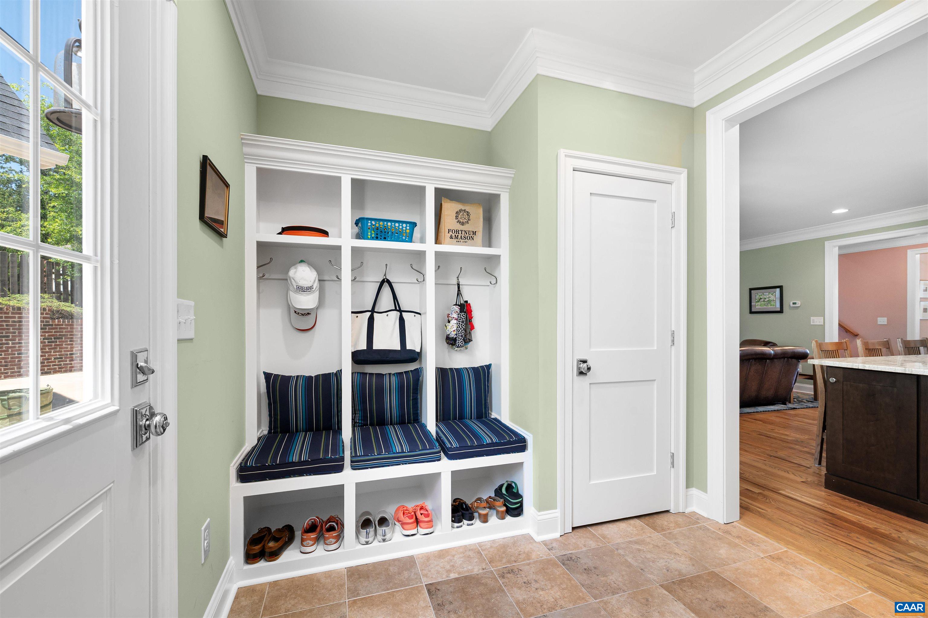 100 OAK LAWN DR, CHARLOTTESVILLE, Virginia 22903, 3 Bedrooms Bedrooms, ,3 BathroomsBathrooms,Residential,100 OAK LAWN DR,666148 MLS # 666148