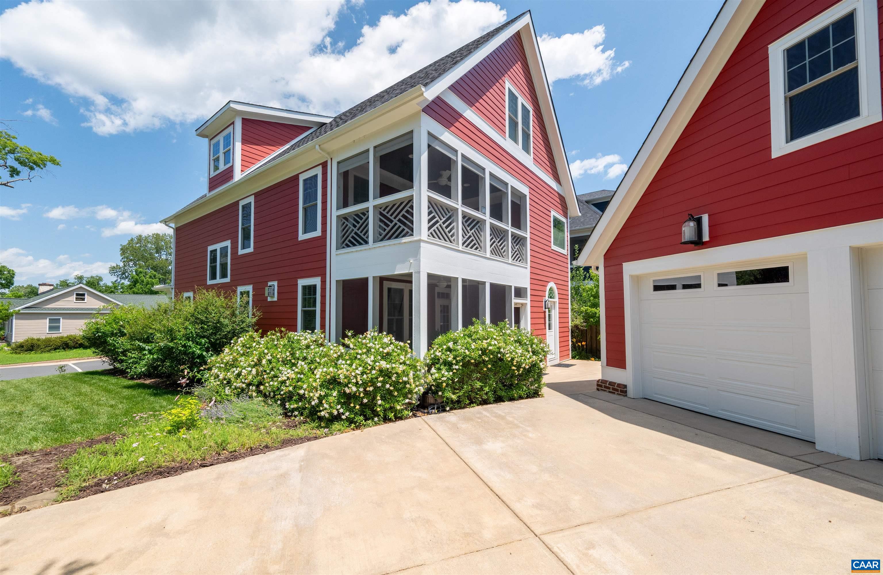 100 OAK LAWN DR, CHARLOTTESVILLE, Virginia 22903, 3 Bedrooms Bedrooms, ,3 BathroomsBathrooms,Residential,100 OAK LAWN DR,666148 MLS # 666148