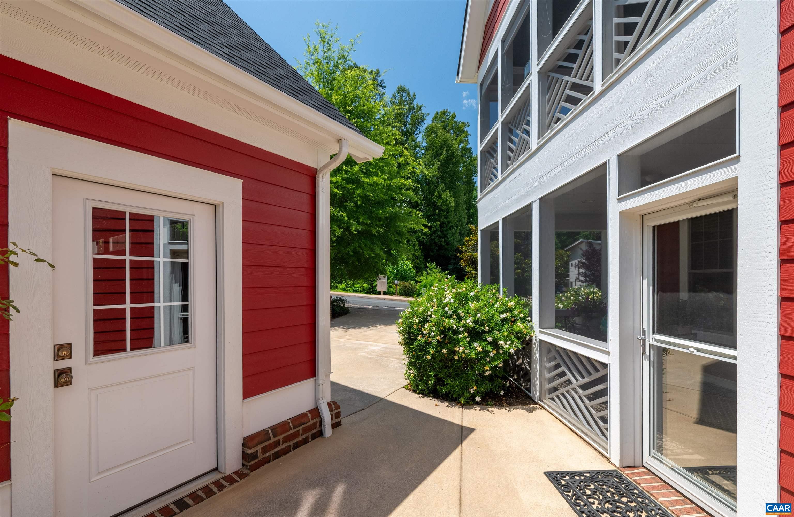 100 OAK LAWN DR, CHARLOTTESVILLE, Virginia 22903, 3 Bedrooms Bedrooms, ,3 BathroomsBathrooms,Residential,100 OAK LAWN DR,666148 MLS # 666148