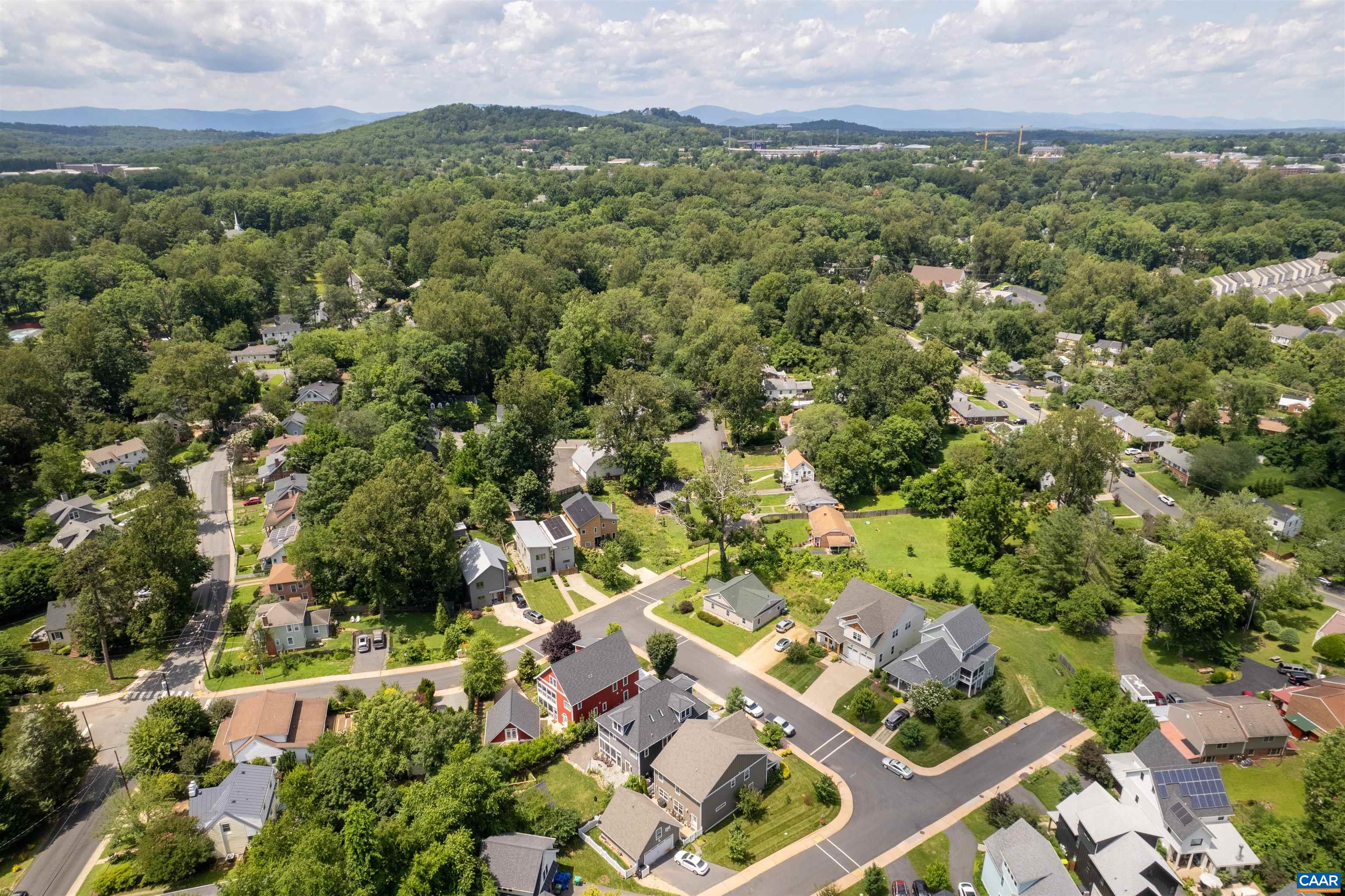 100 OAK LAWN DR, CHARLOTTESVILLE, Virginia 22903, 3 Bedrooms Bedrooms, ,3 BathroomsBathrooms,Residential,100 OAK LAWN DR,666148 MLS # 666148