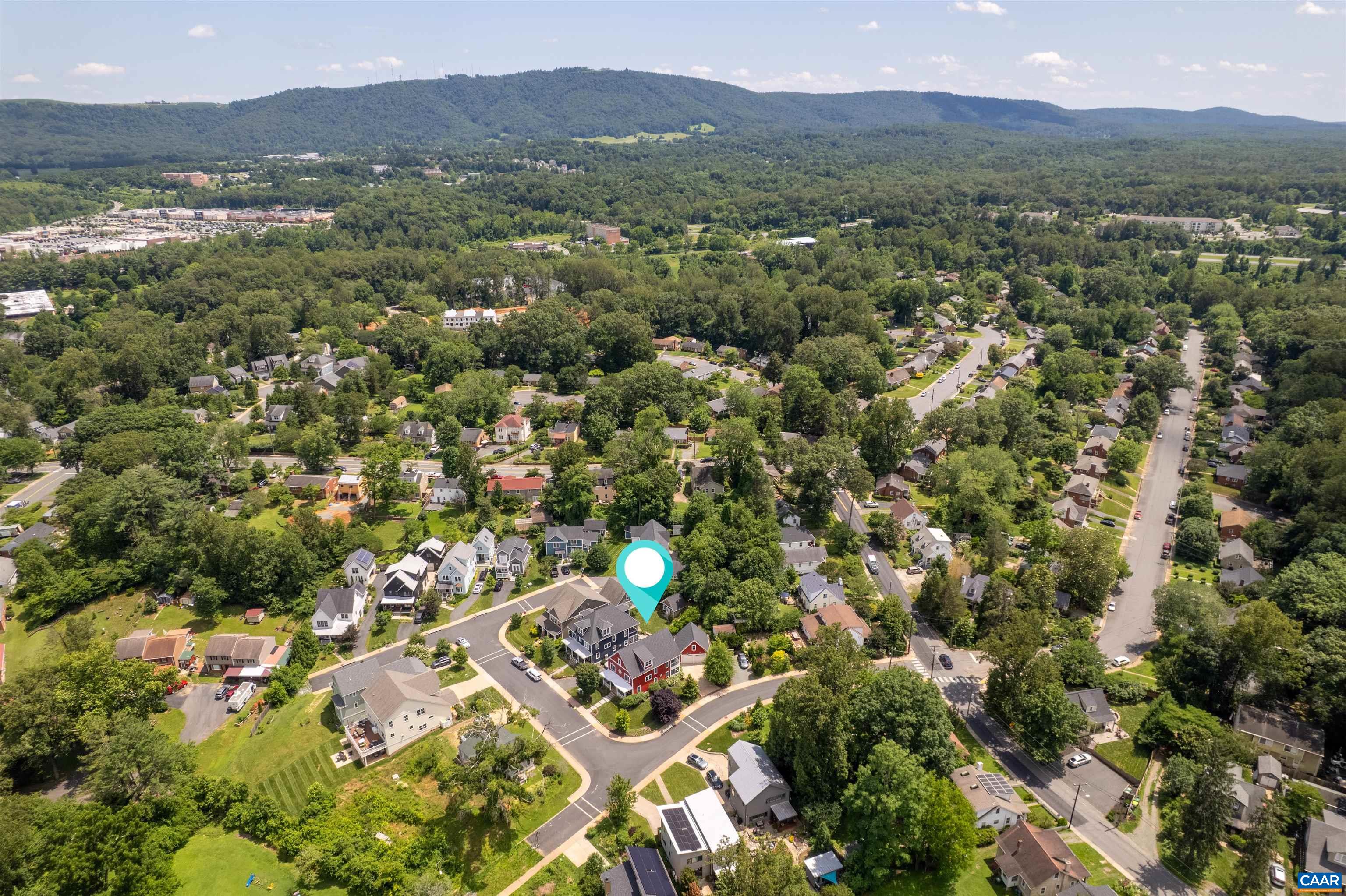 100 OAK LAWN DR, CHARLOTTESVILLE, Virginia 22903, 3 Bedrooms Bedrooms, ,3 BathroomsBathrooms,Residential,100 OAK LAWN DR,666148 MLS # 666148
