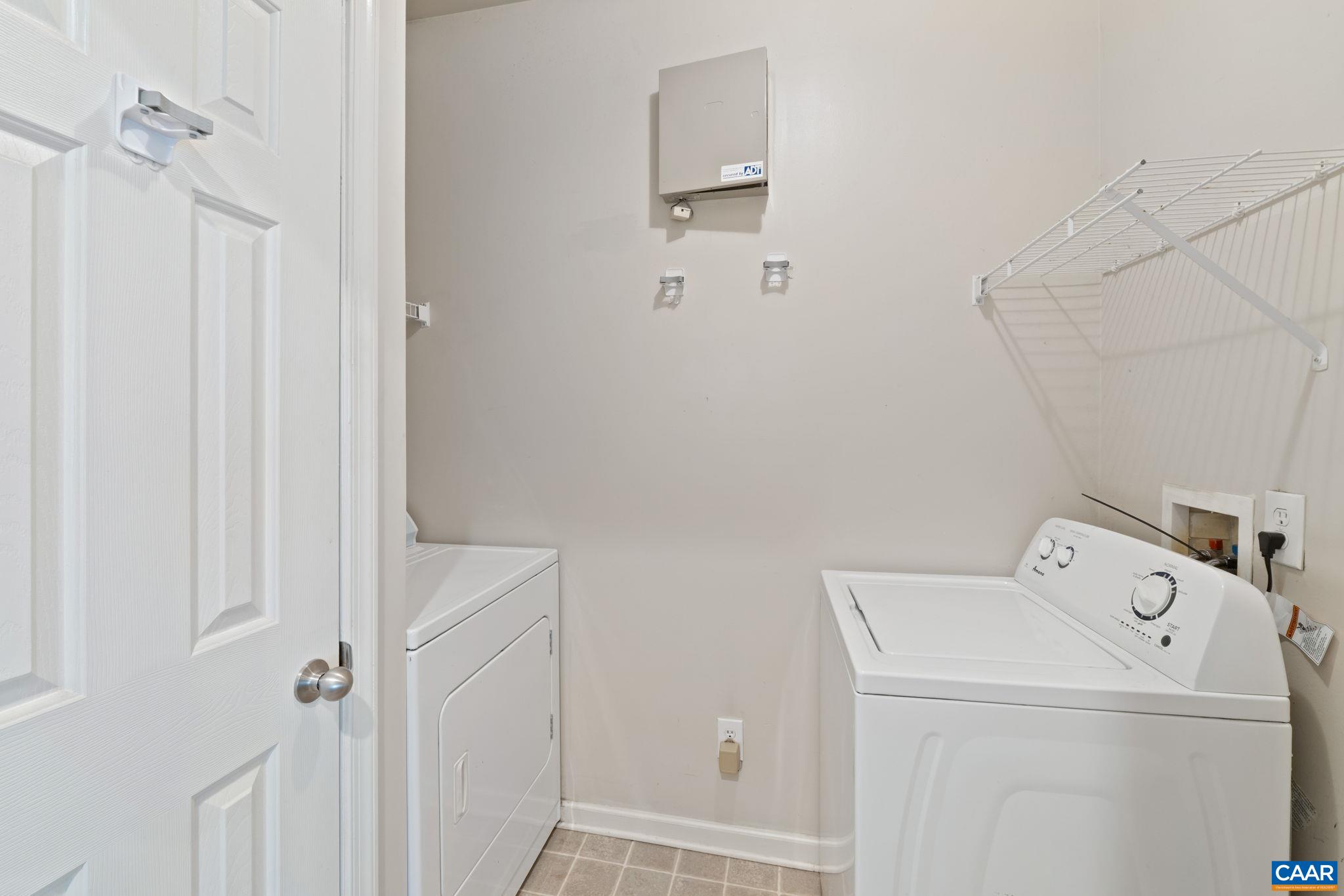 260 RIVERBEND DR, CHARLOTTESVILLE, Virginia 22911, 2 Bedrooms Bedrooms, ,2 BathroomsBathrooms,Residential,260 RIVERBEND DR,666150 MLS # 666150