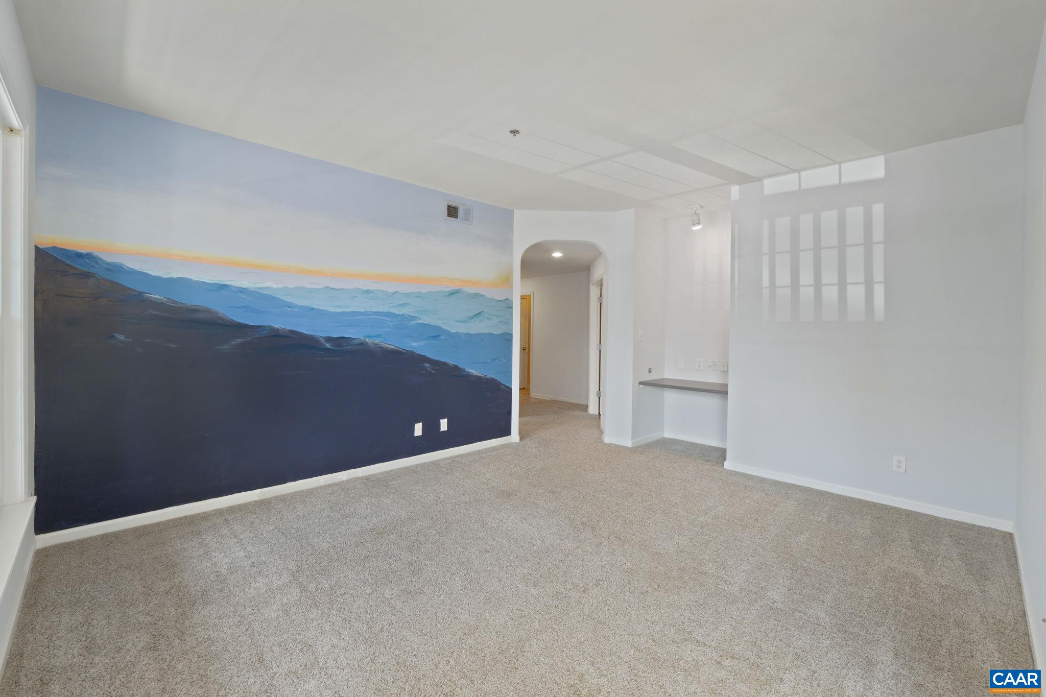 260 RIVERBEND DR, CHARLOTTESVILLE, Virginia 22911, 2 Bedrooms Bedrooms, ,2 BathroomsBathrooms,Residential,260 RIVERBEND DR,666150 MLS # 666150