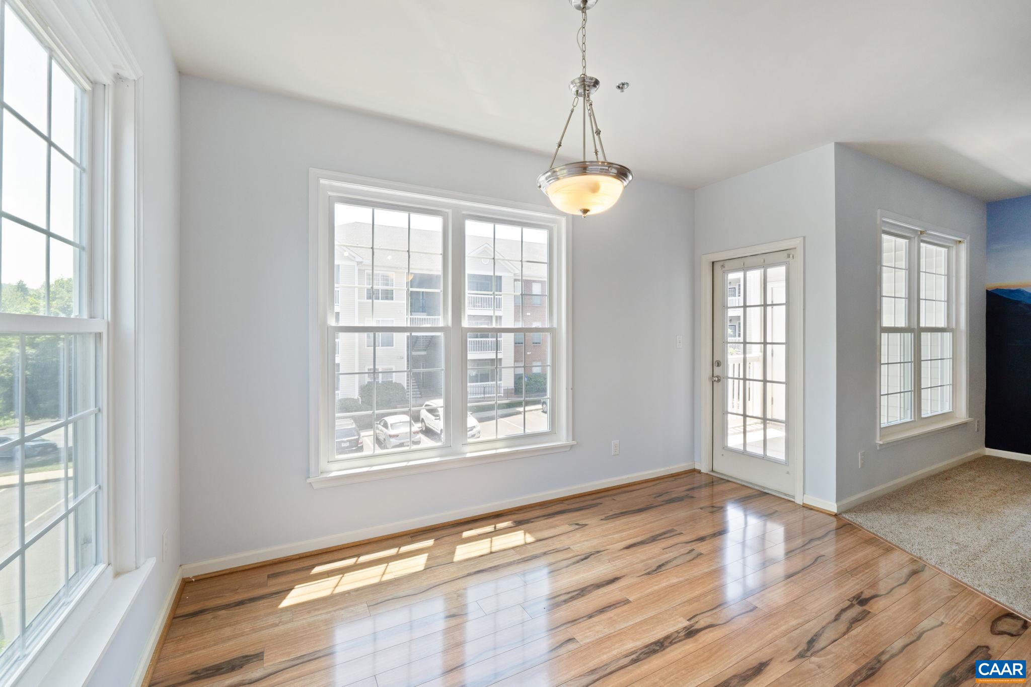 260 RIVERBEND DR, CHARLOTTESVILLE, Virginia 22911, 2 Bedrooms Bedrooms, ,2 BathroomsBathrooms,Residential,260 RIVERBEND DR,666150 MLS # 666150